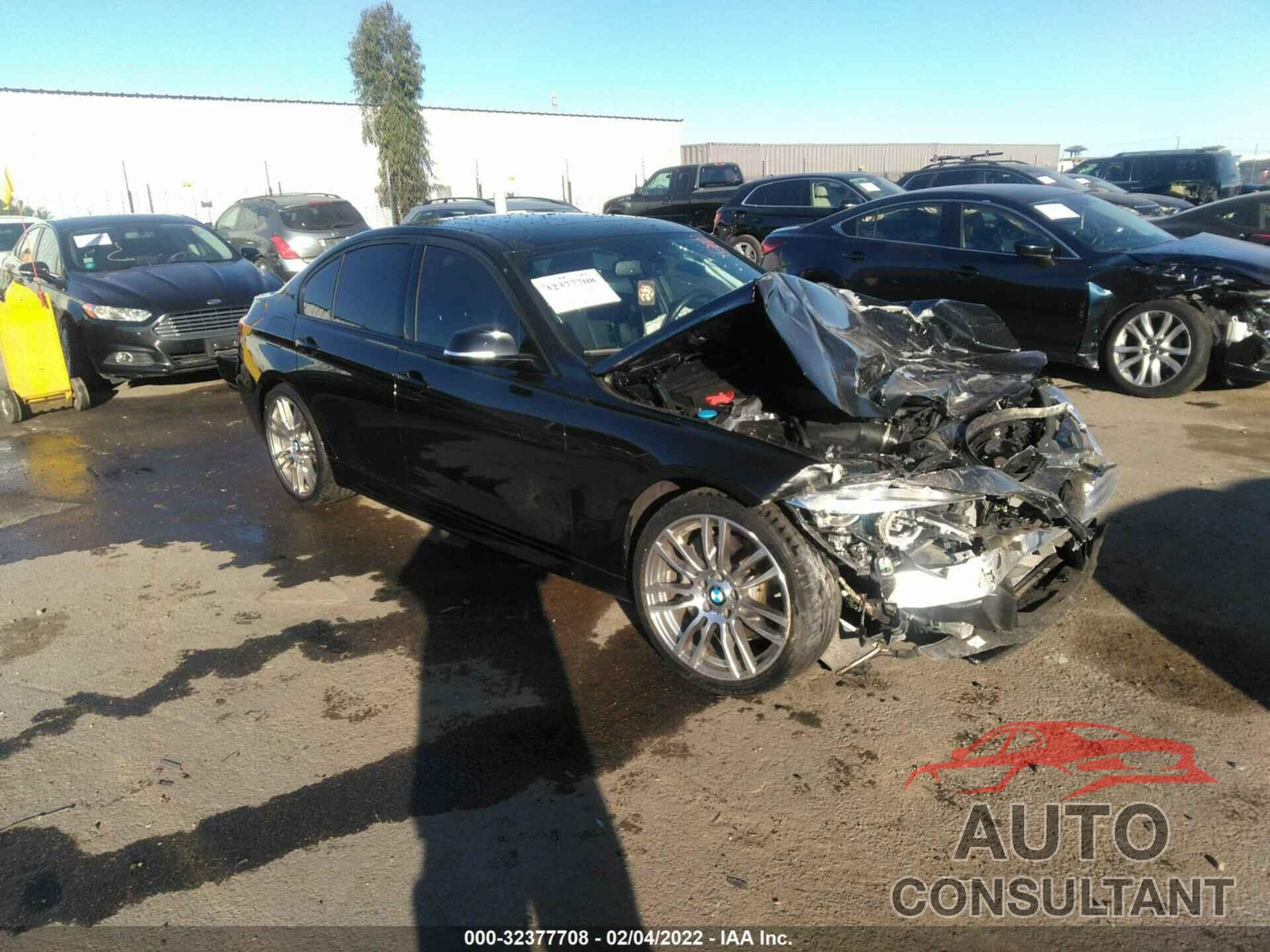 BMW 3 SERIES 2018 - WBA8B3G51JNV01240