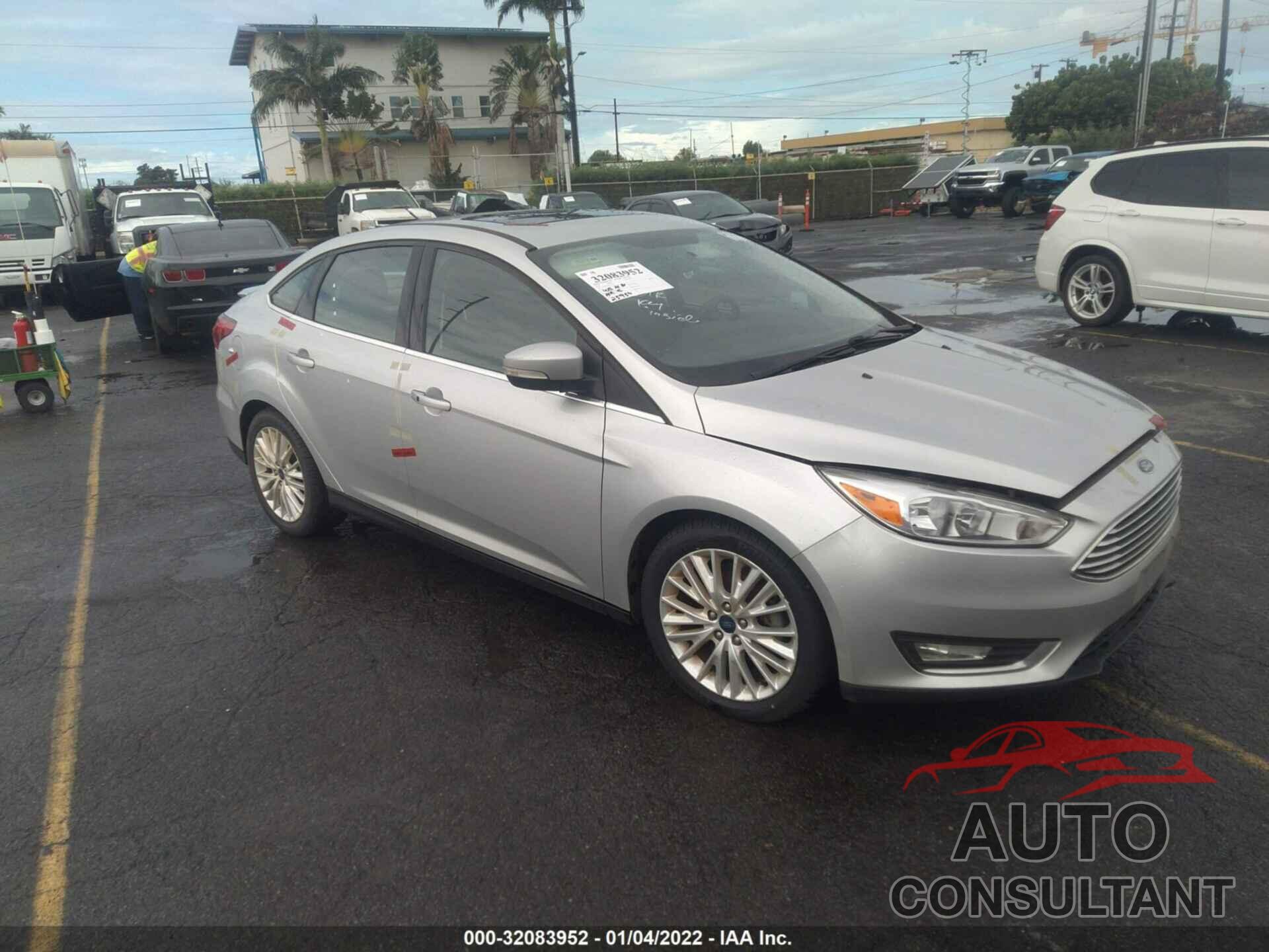 FORD FOCUS 2018 - 1FADP3J22JL224293