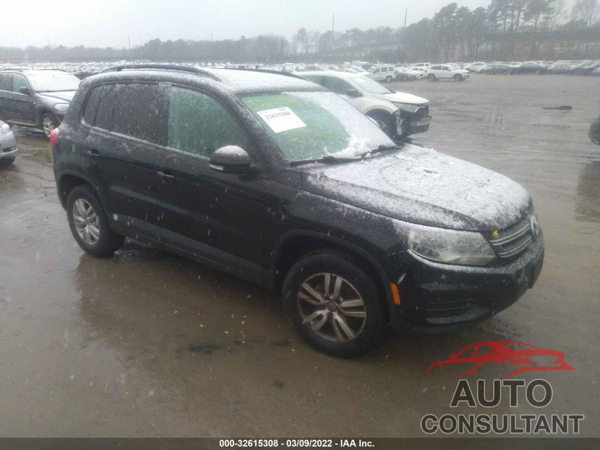 VOLKSWAGEN TIGUAN 2016 - WVGBV7AX0GW594364