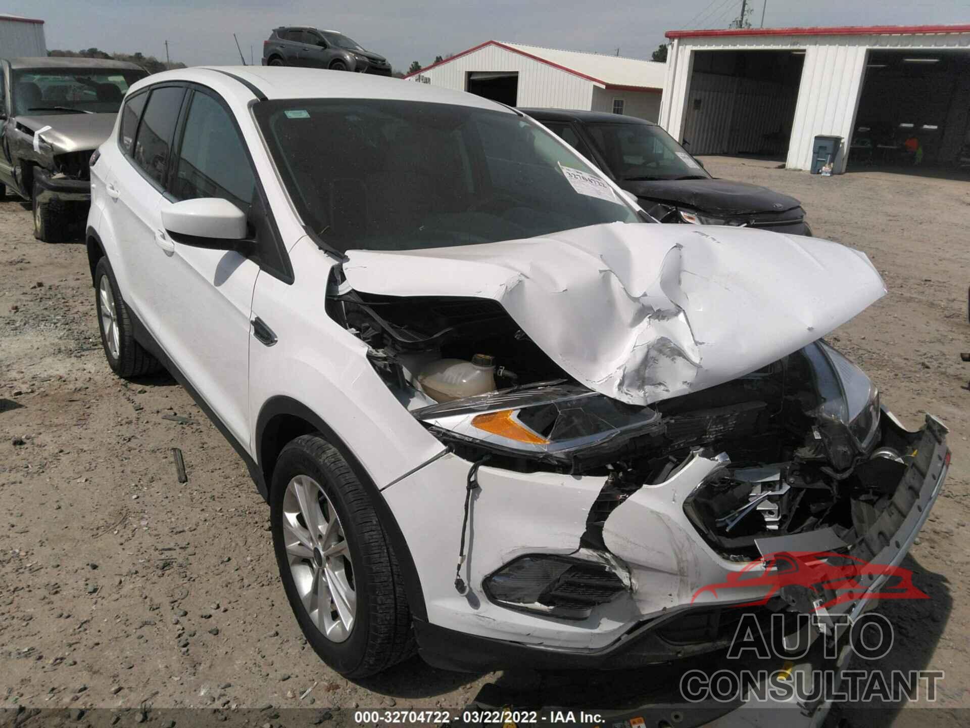 FORD ESCAPE 2019 - 1FMCU0GD7KUB45523