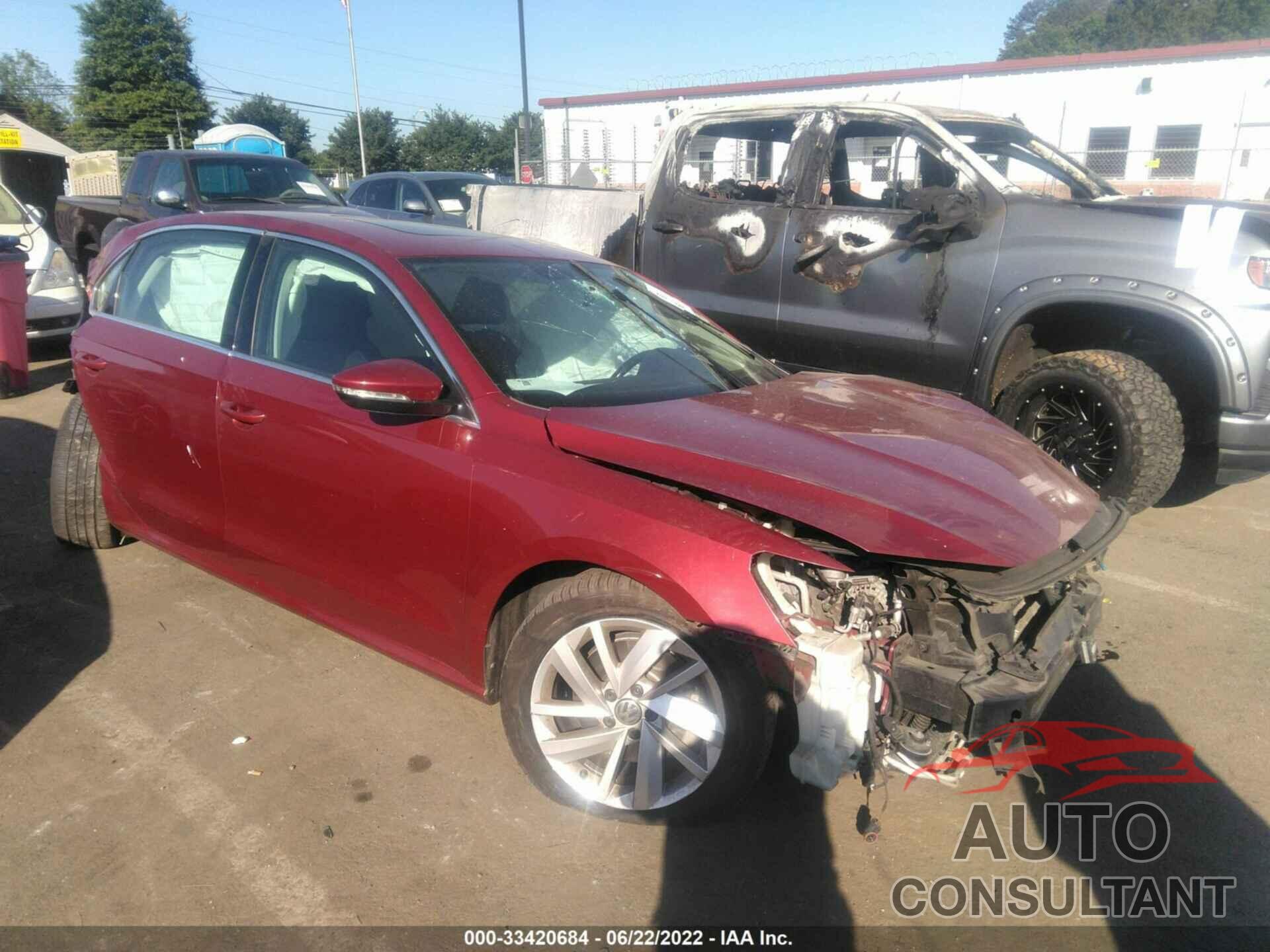 VOLKSWAGEN PASSAT 2018 - 1VWBA7A35JC012262