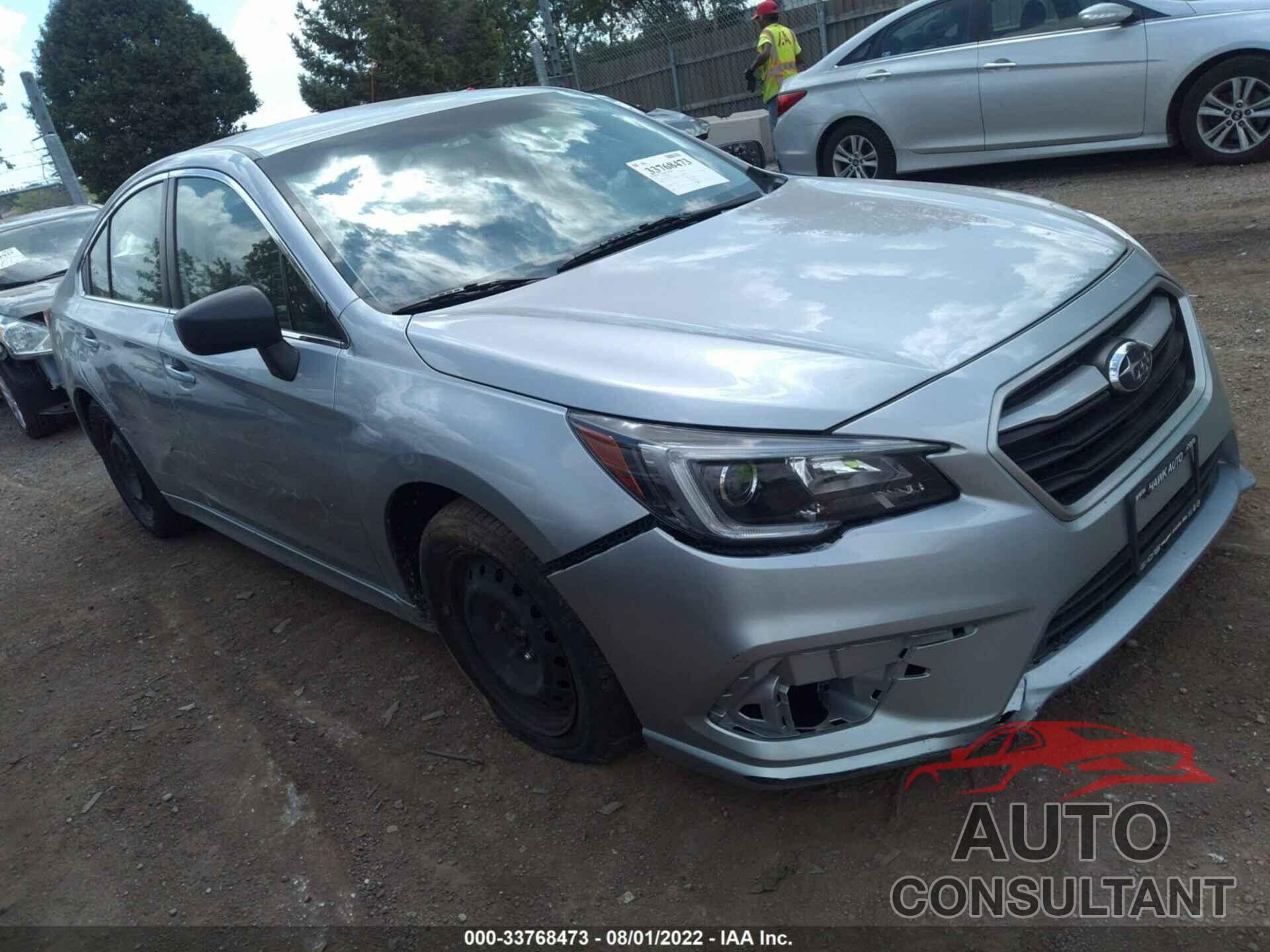 SUBARU LEGACY 2018 - 4S3BNAA67J3044872