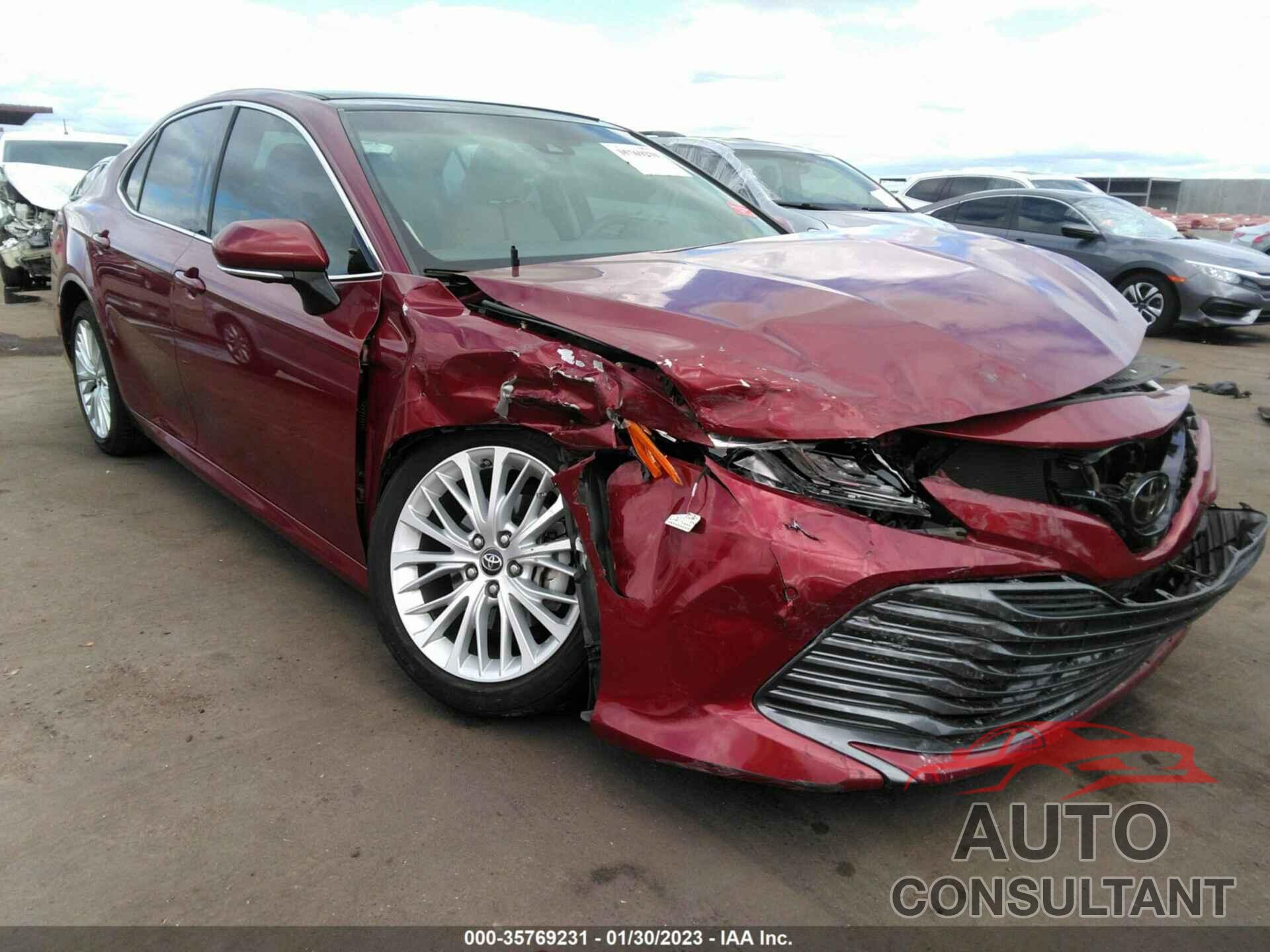 TOYOTA CAMRY 2018 - 4T1BZ1HK0JU505259