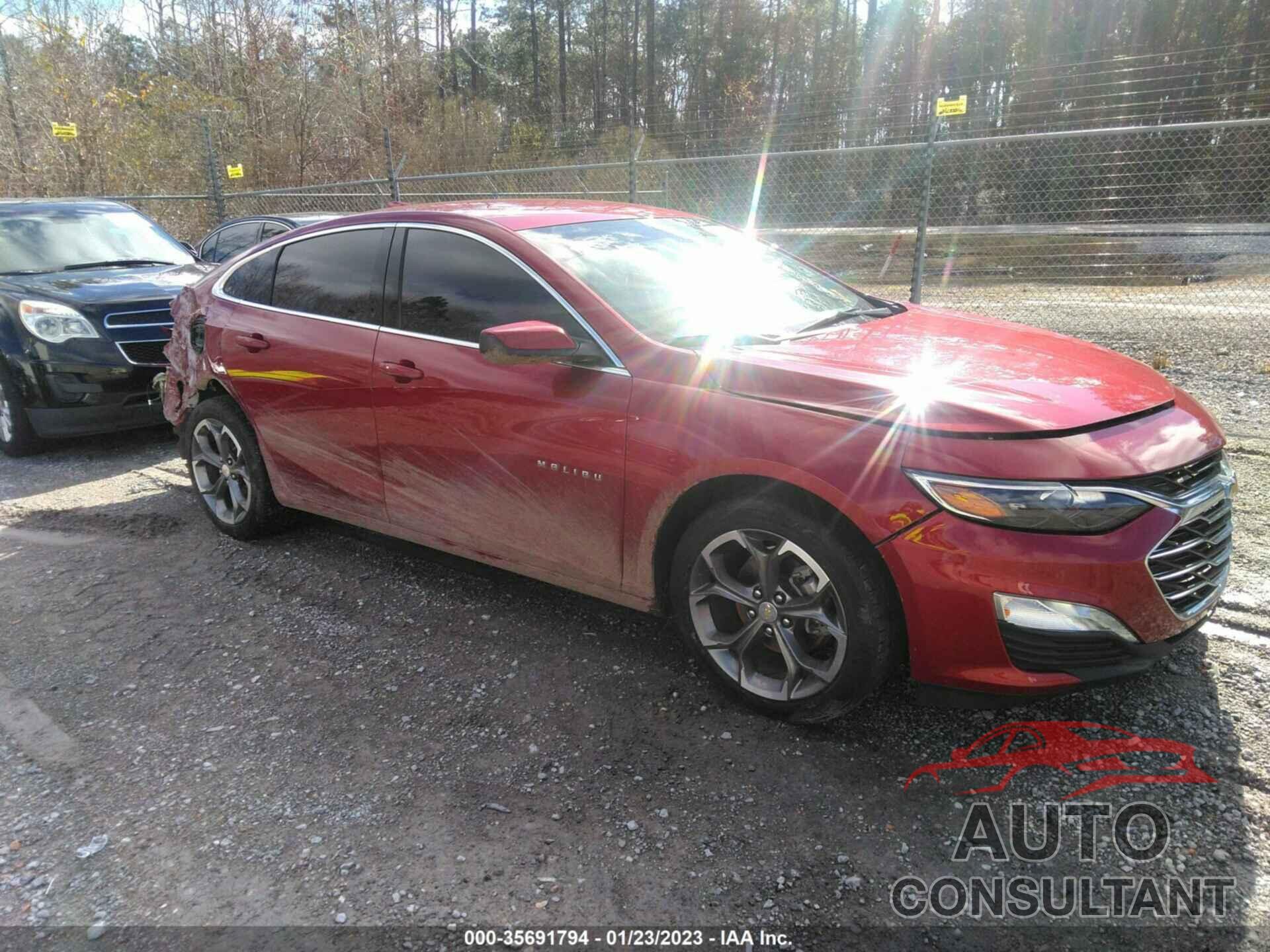 CHEVROLET MALIBU 2021 - 1G1ZD5ST9MF085139