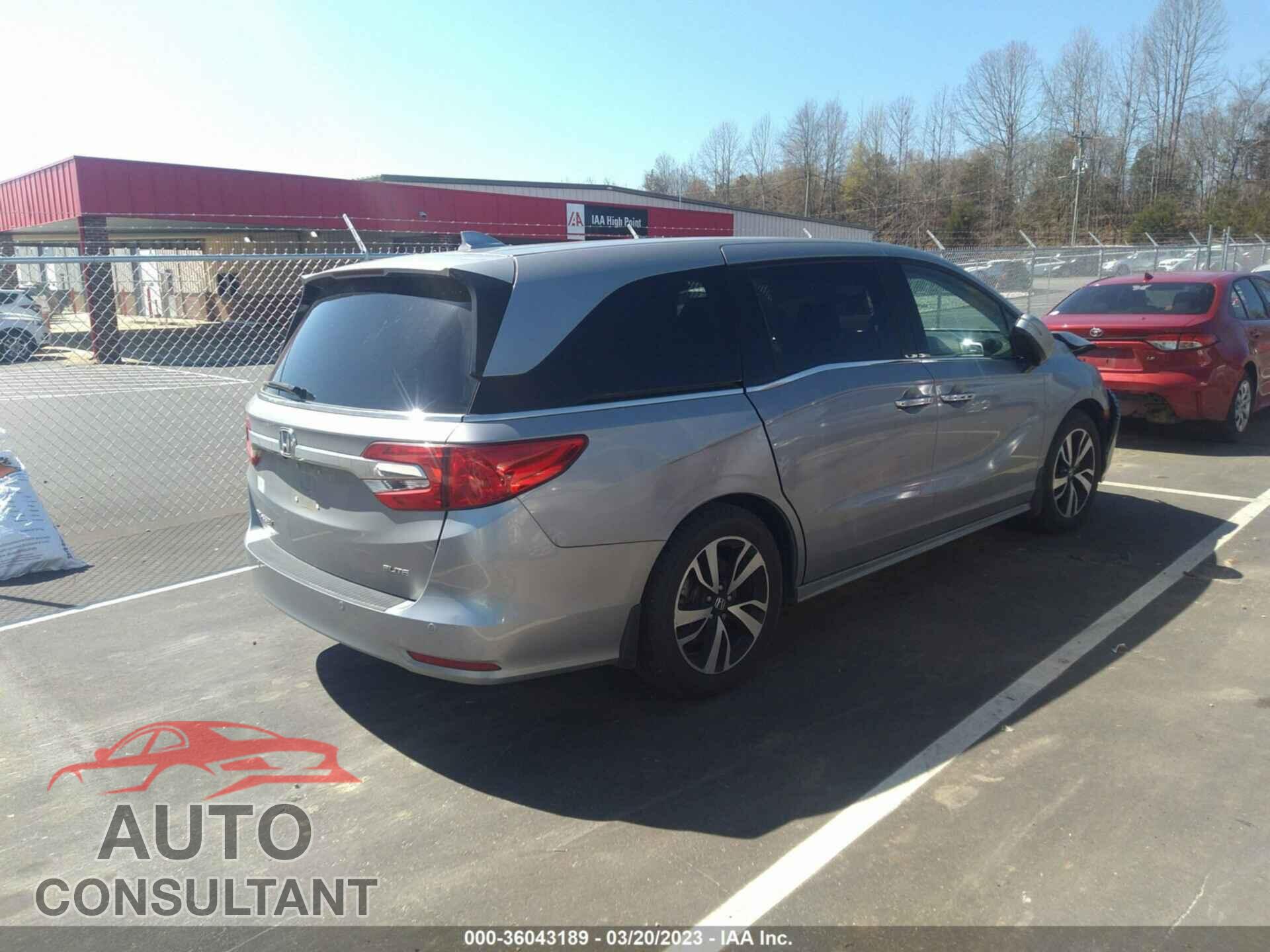 HONDA ODYSSEY 2018 - 5FNRL6H94JB105213
