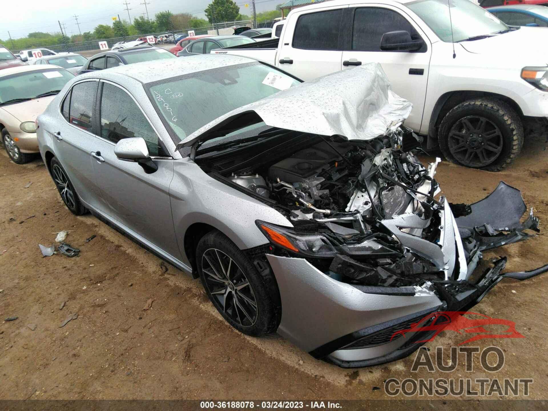 TOYOTA CAMRY 2022 - 4T1T11AK3NU055442