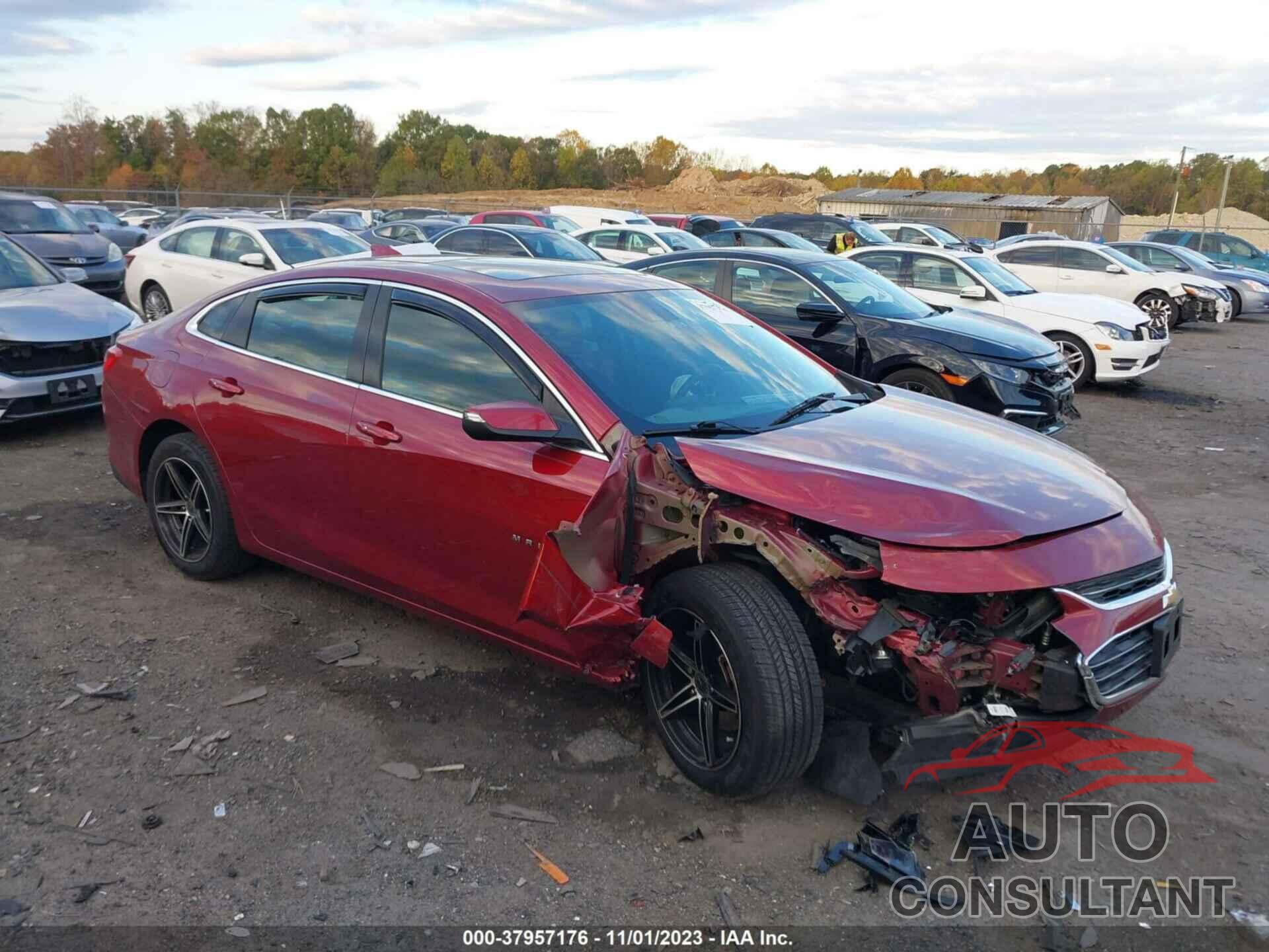 CHEVROLET MALIBU 2018 - 1G1ZD5ST3JF177259
