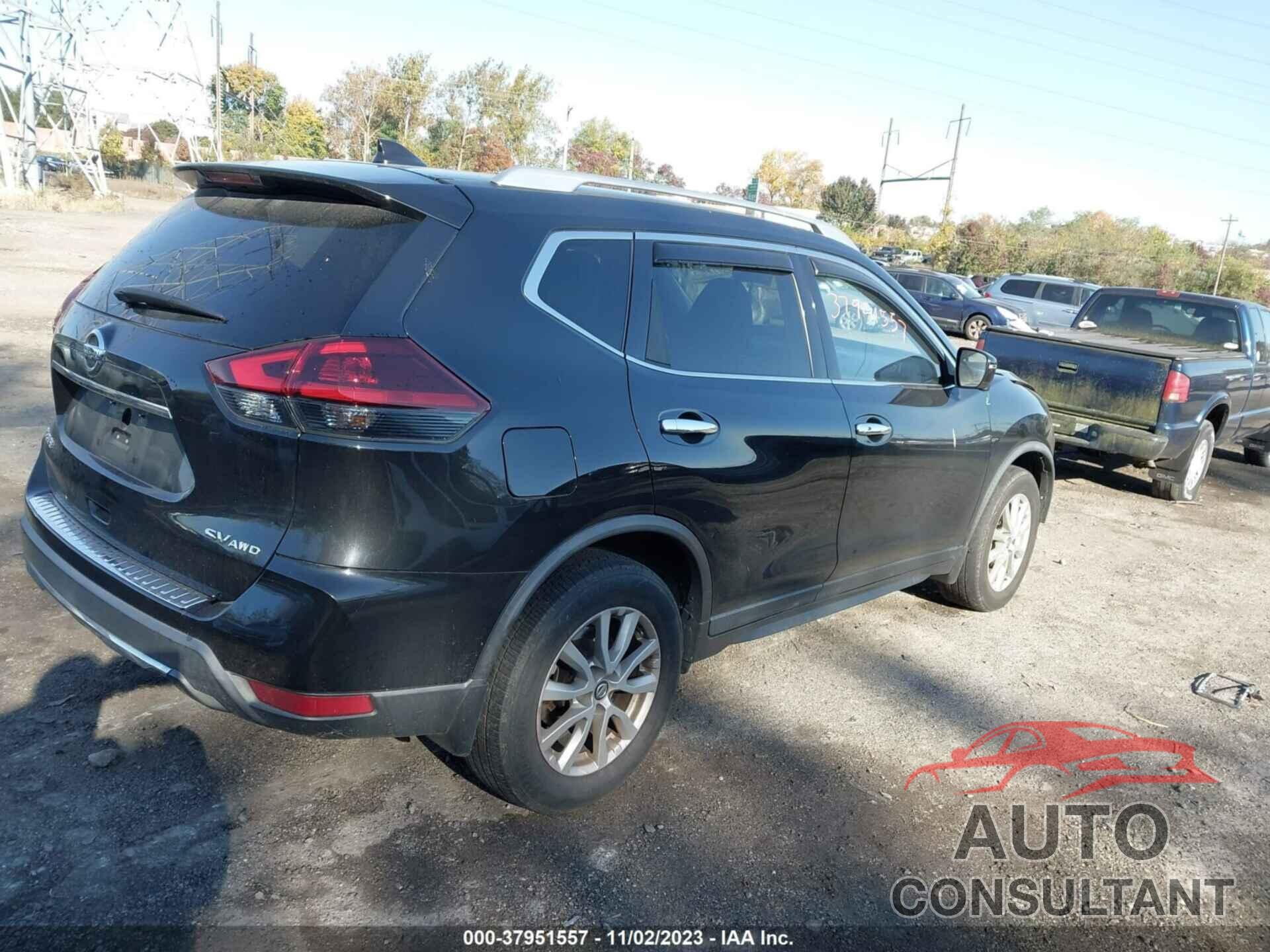 NISSAN ROGUE 2018 - KNMAT2MV4JP581136