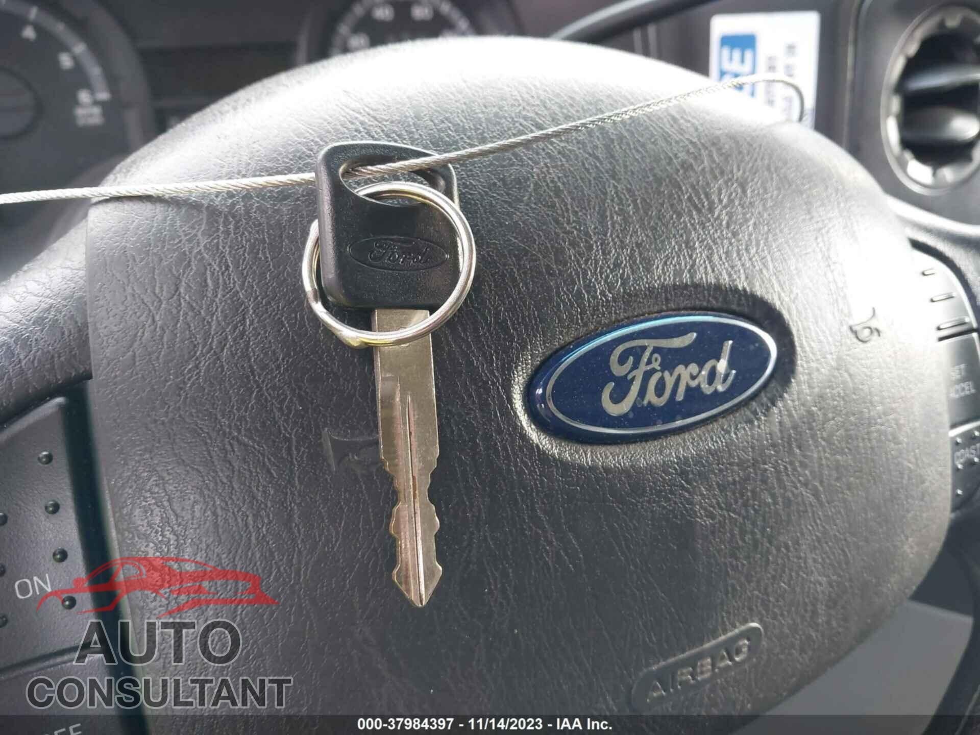 FORD E-350 SUPER DUTY 2012 - 1FDSS3ES5CDB22991