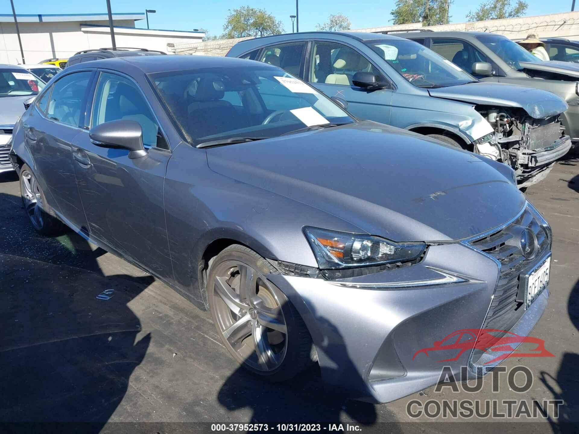 LEXUS IS 2018 - JTHBA1D27J5067110