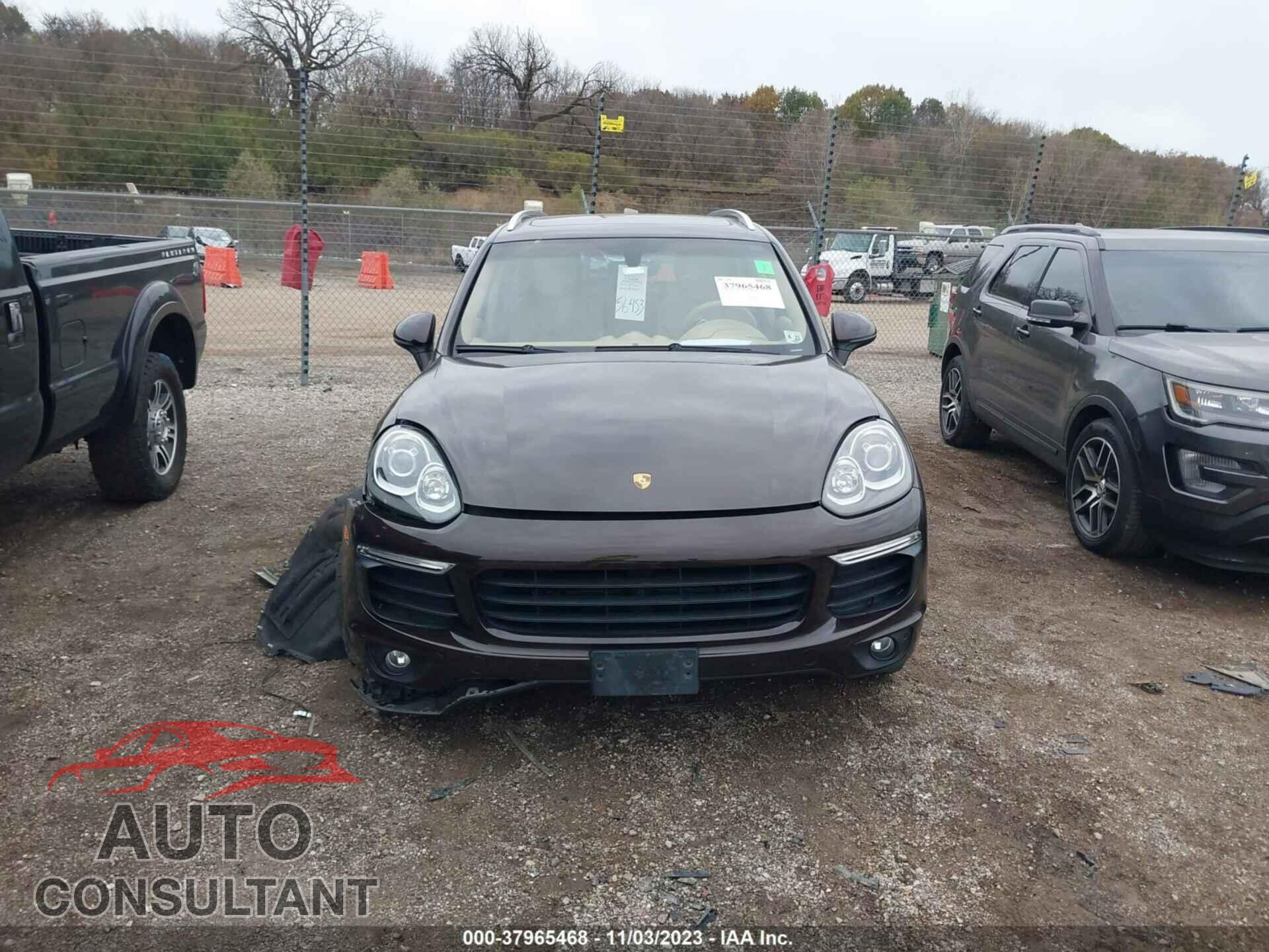 PORSCHE CAYENNE 2016 - WP1AA2A21GKA11888