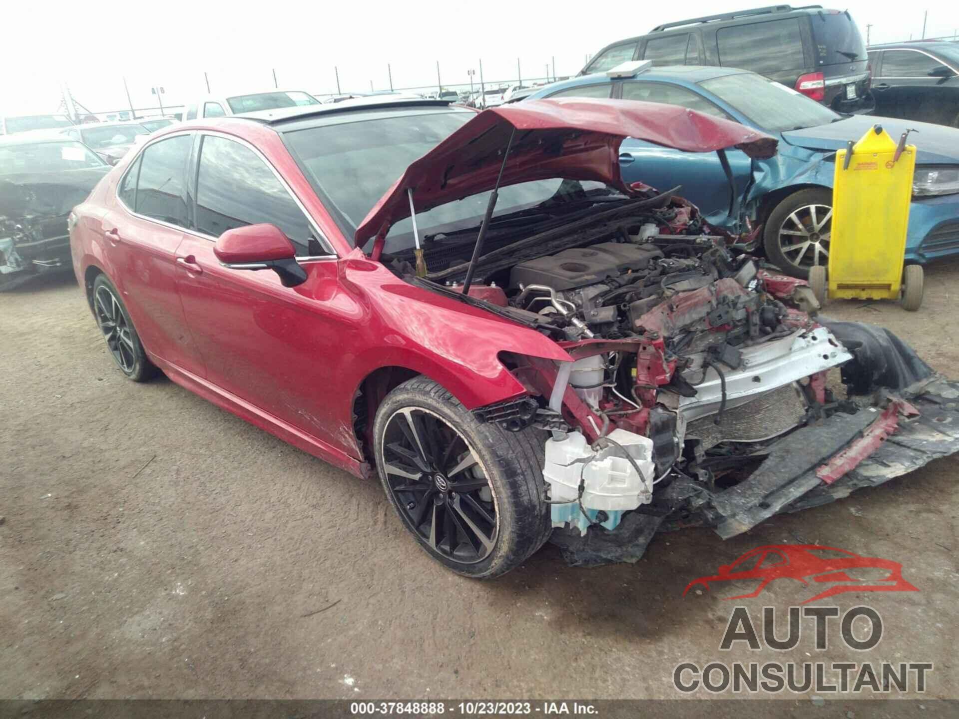 TOYOTA CAMRY 2019 - 4T1B61HK3KU184893