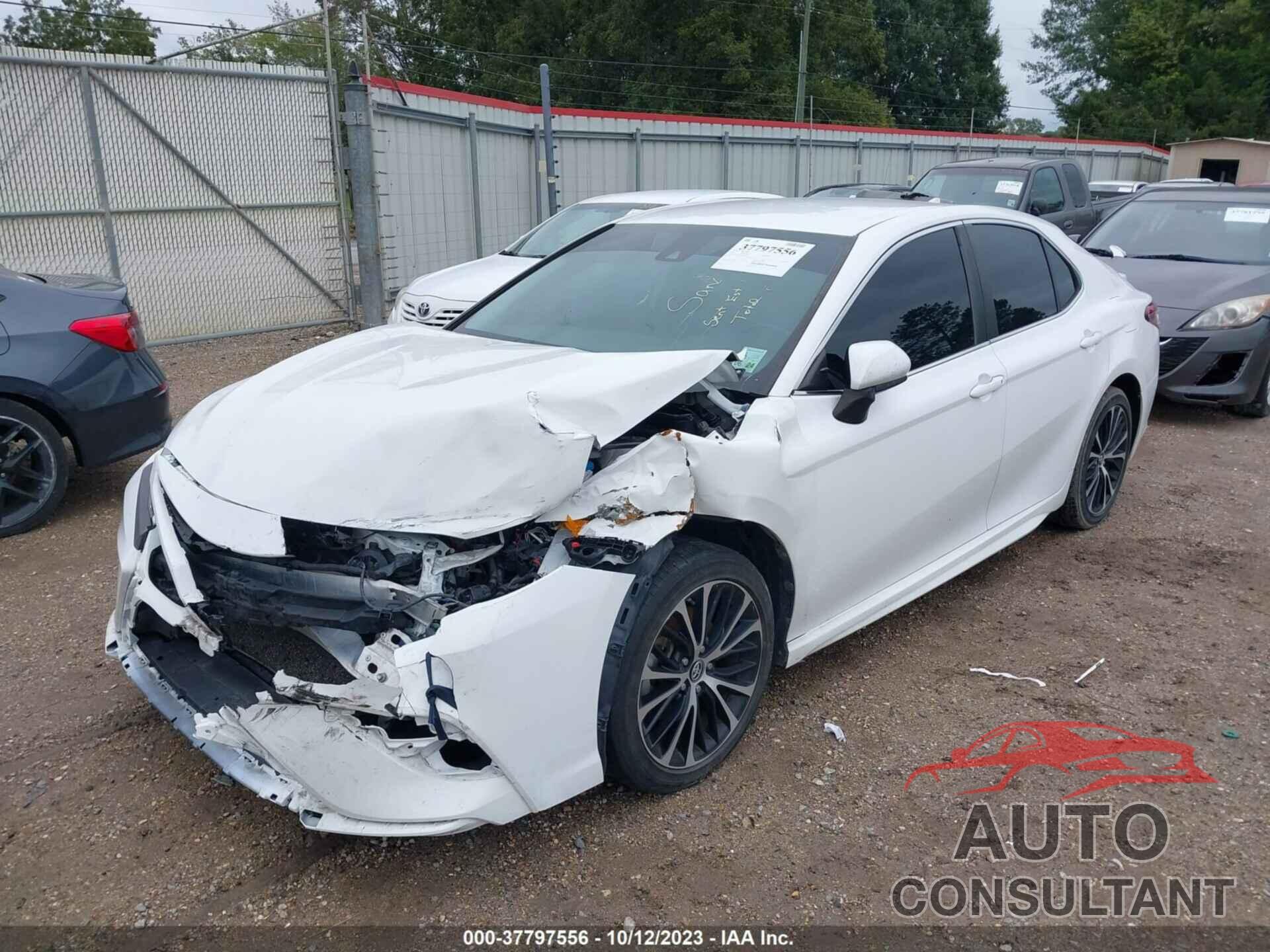 TOYOTA CAMRY 2019 - 4T1B11HK5KU688148