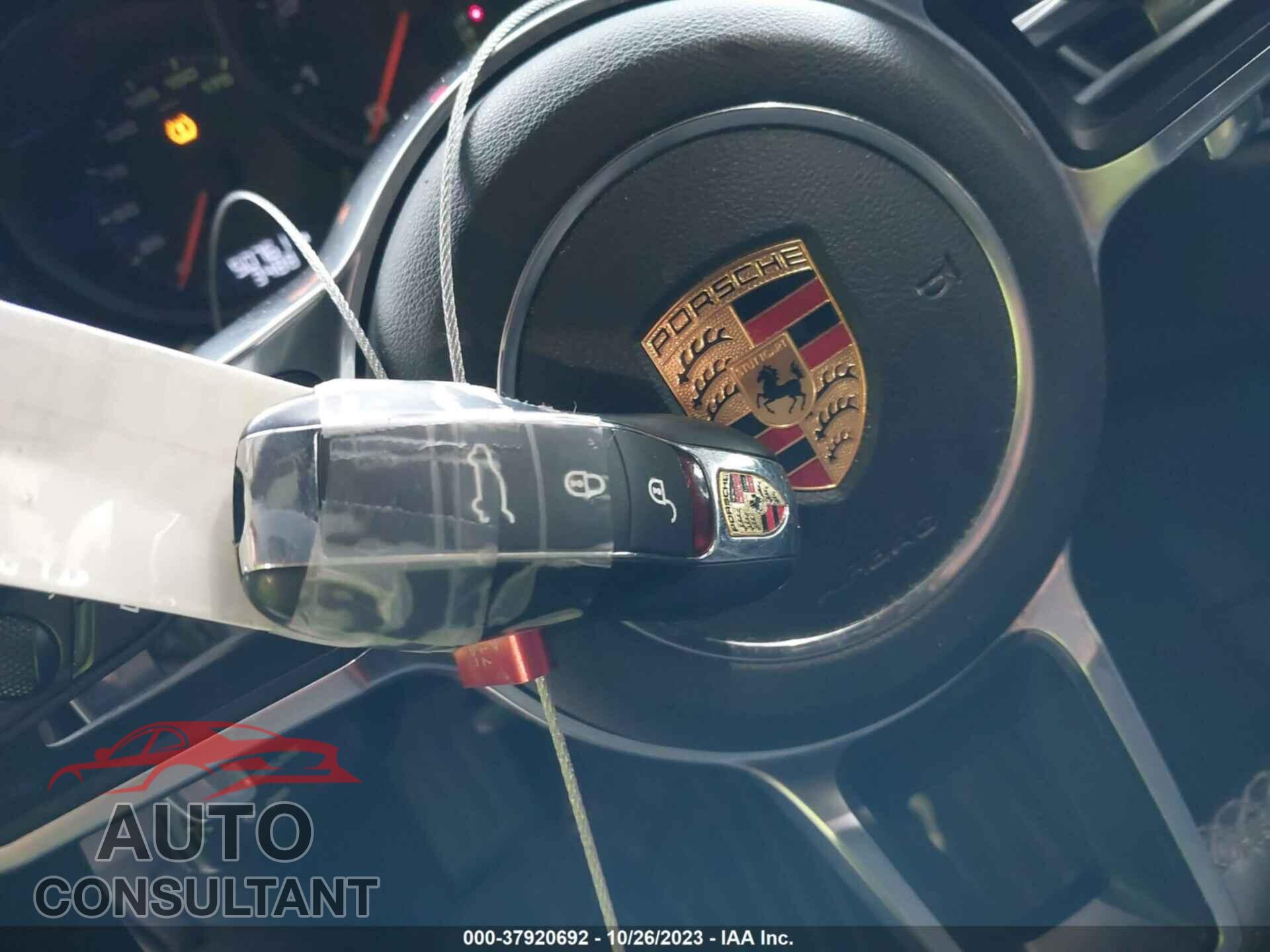 PORSCHE MACAN 2017 - WP1AA2A5XHLB06195