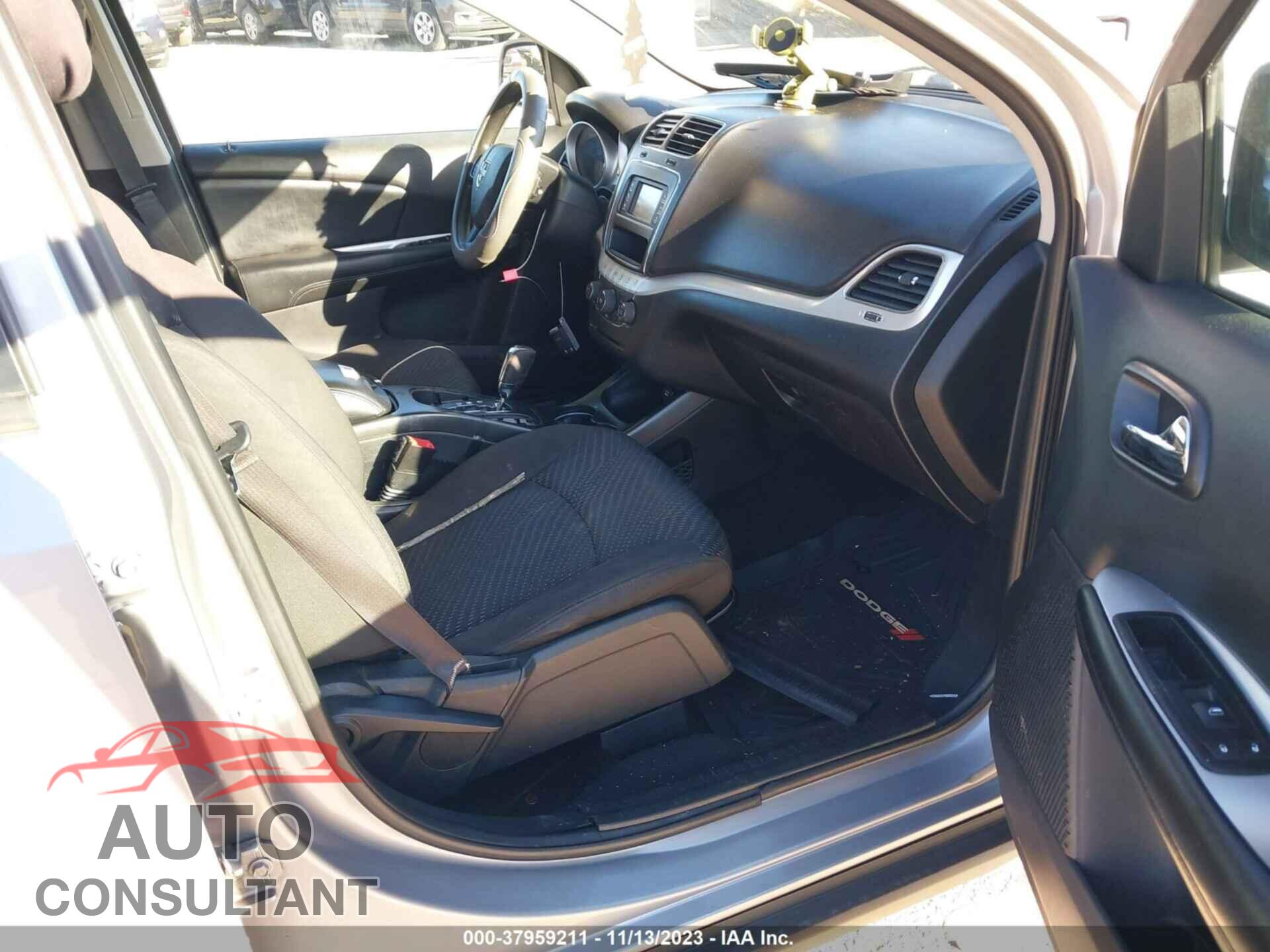 DODGE JOURNEY 2015 - 3C4PDCAB8FT700042