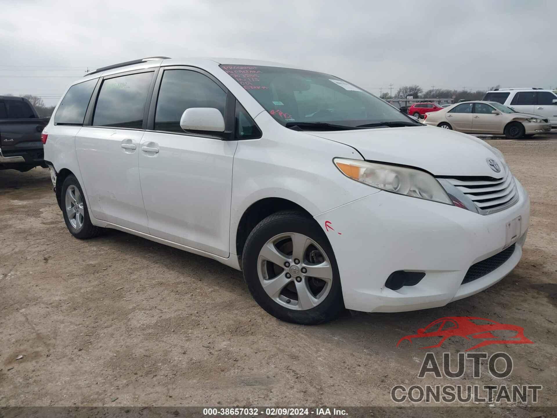 TOYOTA SIENNA 2016 - 5TDKK3DC0GS729518