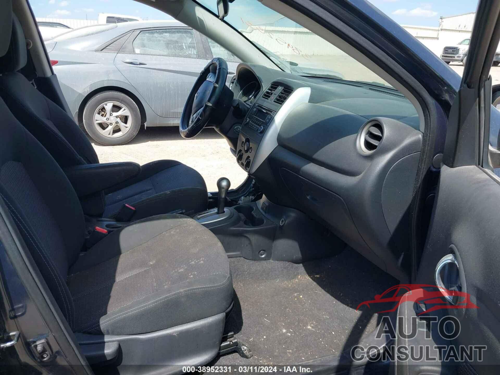 NISSAN VERSA 2017 - 3N1CN7AP7HL857419