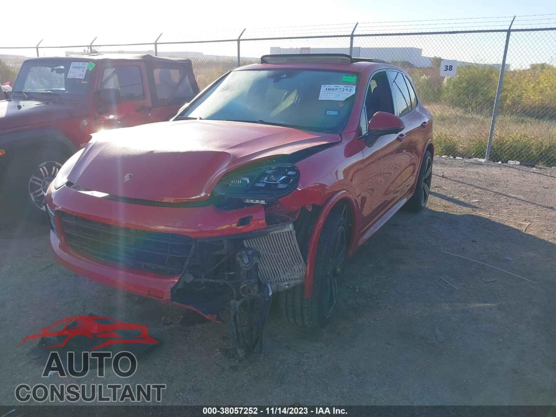 PORSCHE CAYENNE 2017 - WP1AD2A28HLA83156