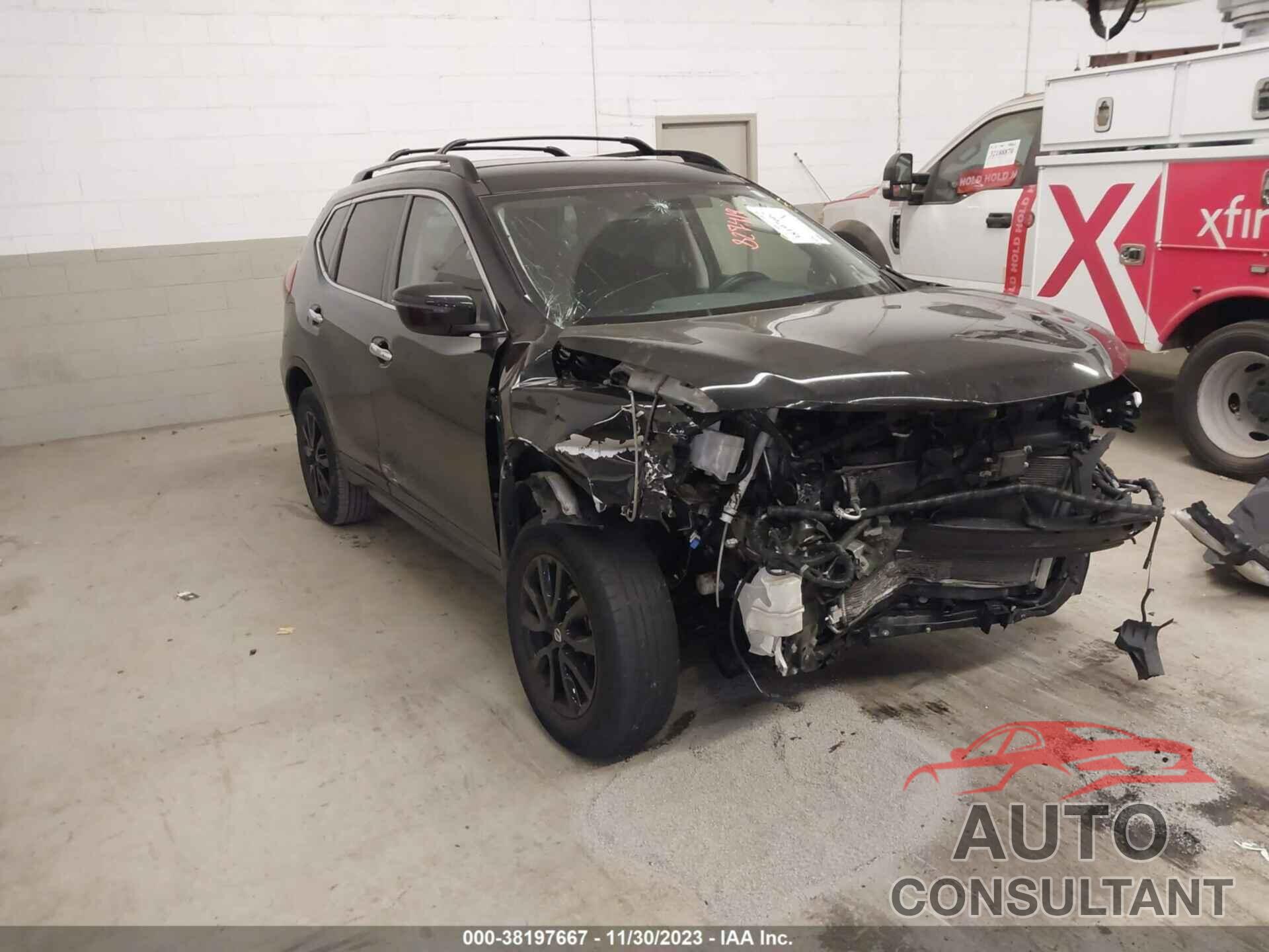 NISSAN ROGUE 2018 - 5N1AT2MV5JC827419