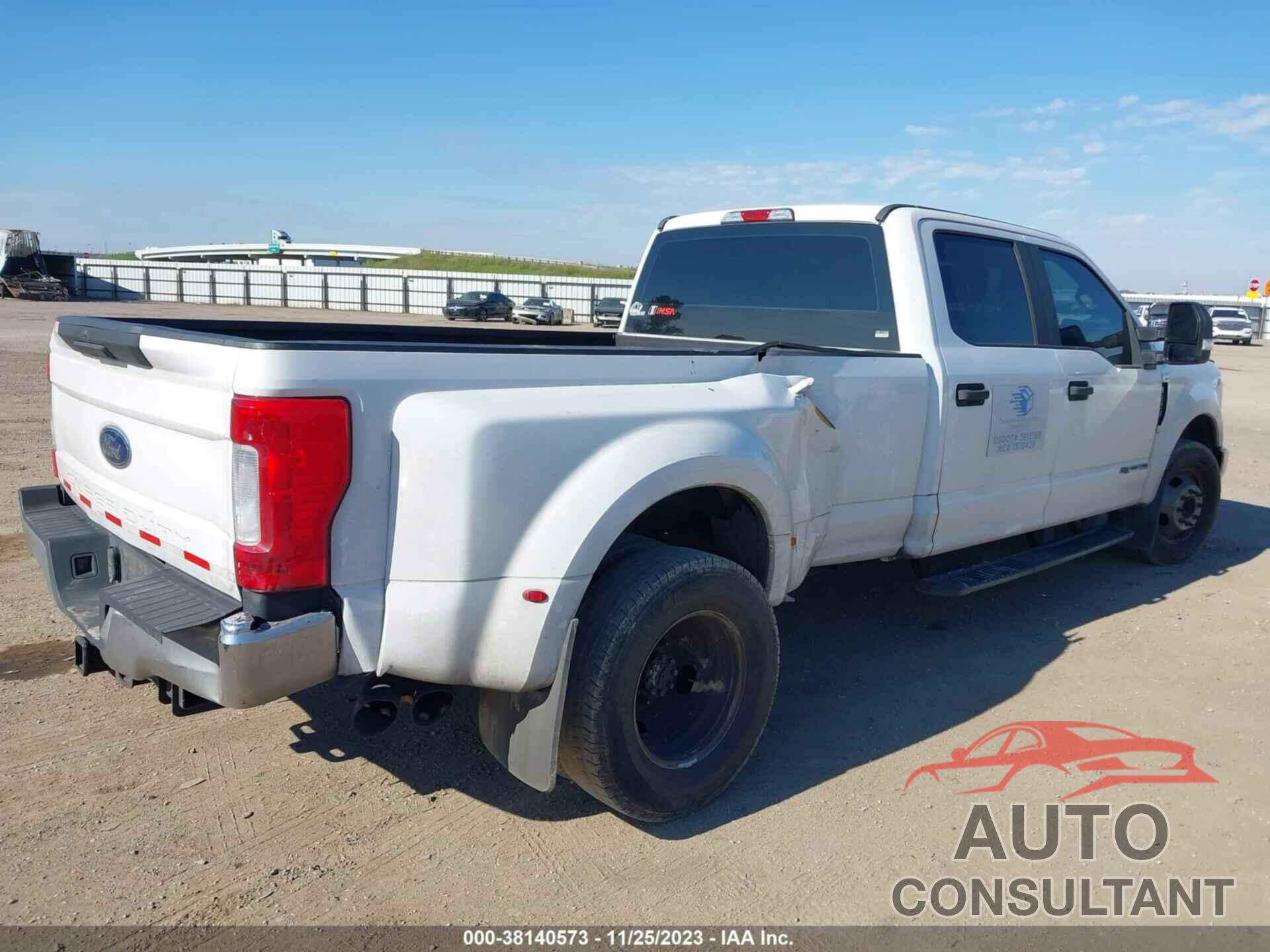 FORD F-350 2017 - 1FT8W3CT6HEE83338