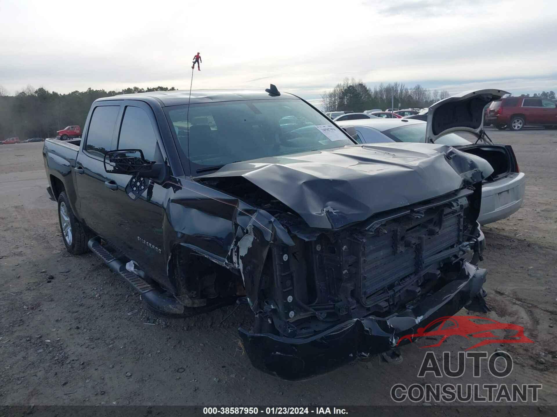 CHEVROLET SILVERADO 1500 2018 - 3GCUKPEC3JG314648