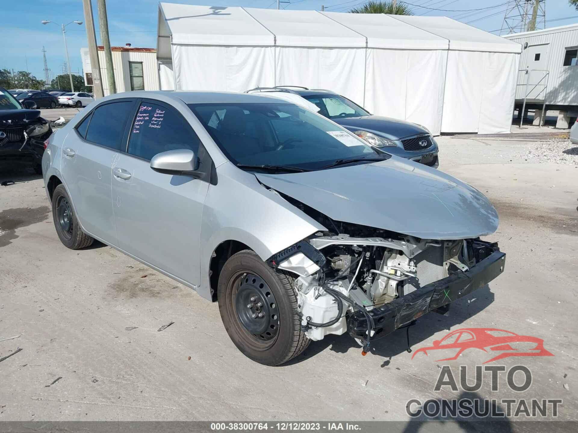 TOYOTA COROLLA 2018 - 5YFBURHE1JP826400