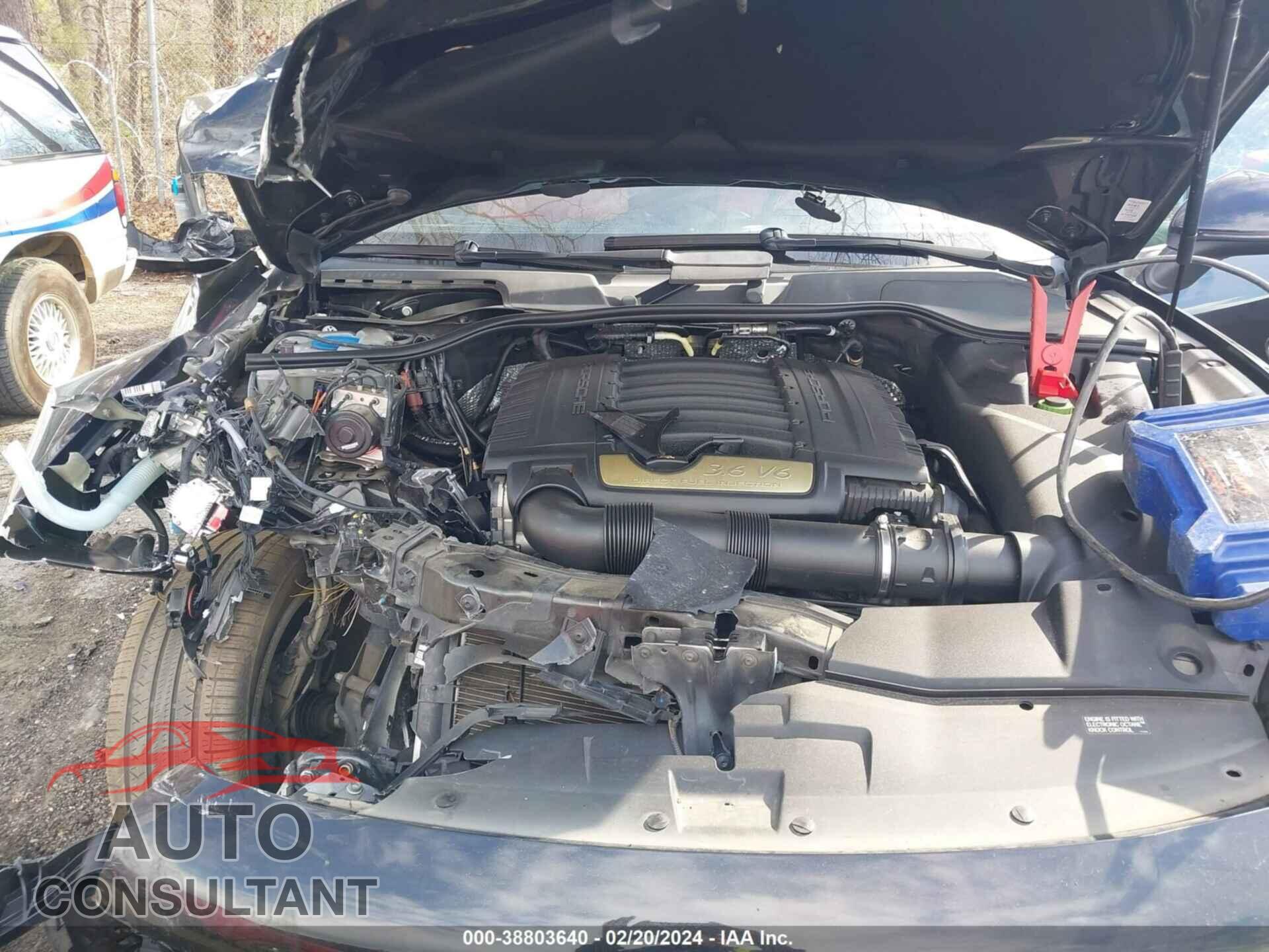 PORSCHE CAYENNE 2016 - WP1AA2A26GLA04607