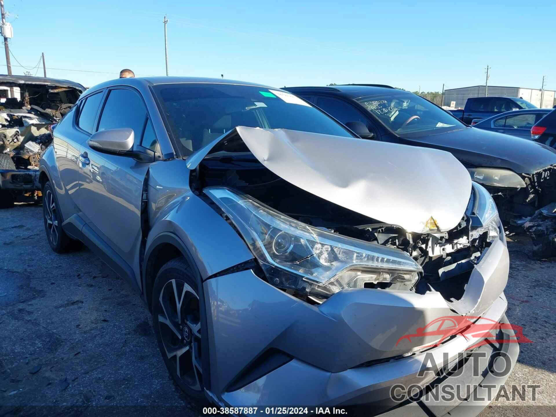 TOYOTA C-HR 2018 - NMTKHMBX4JR055132