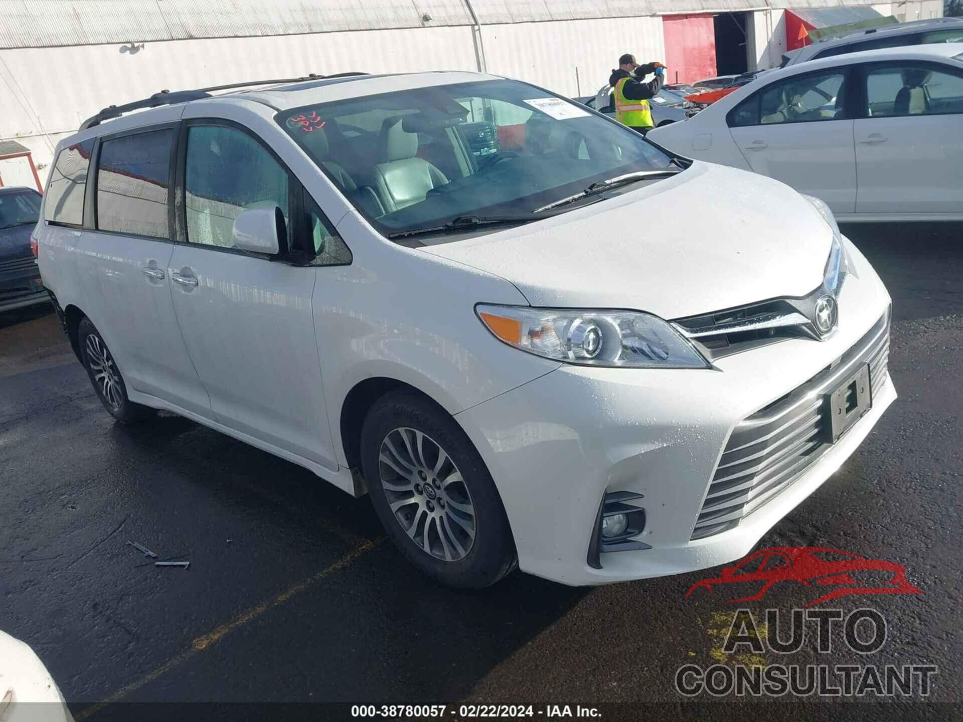 TOYOTA SIENNA 2018 - 5TDYZ3DCXJS955546