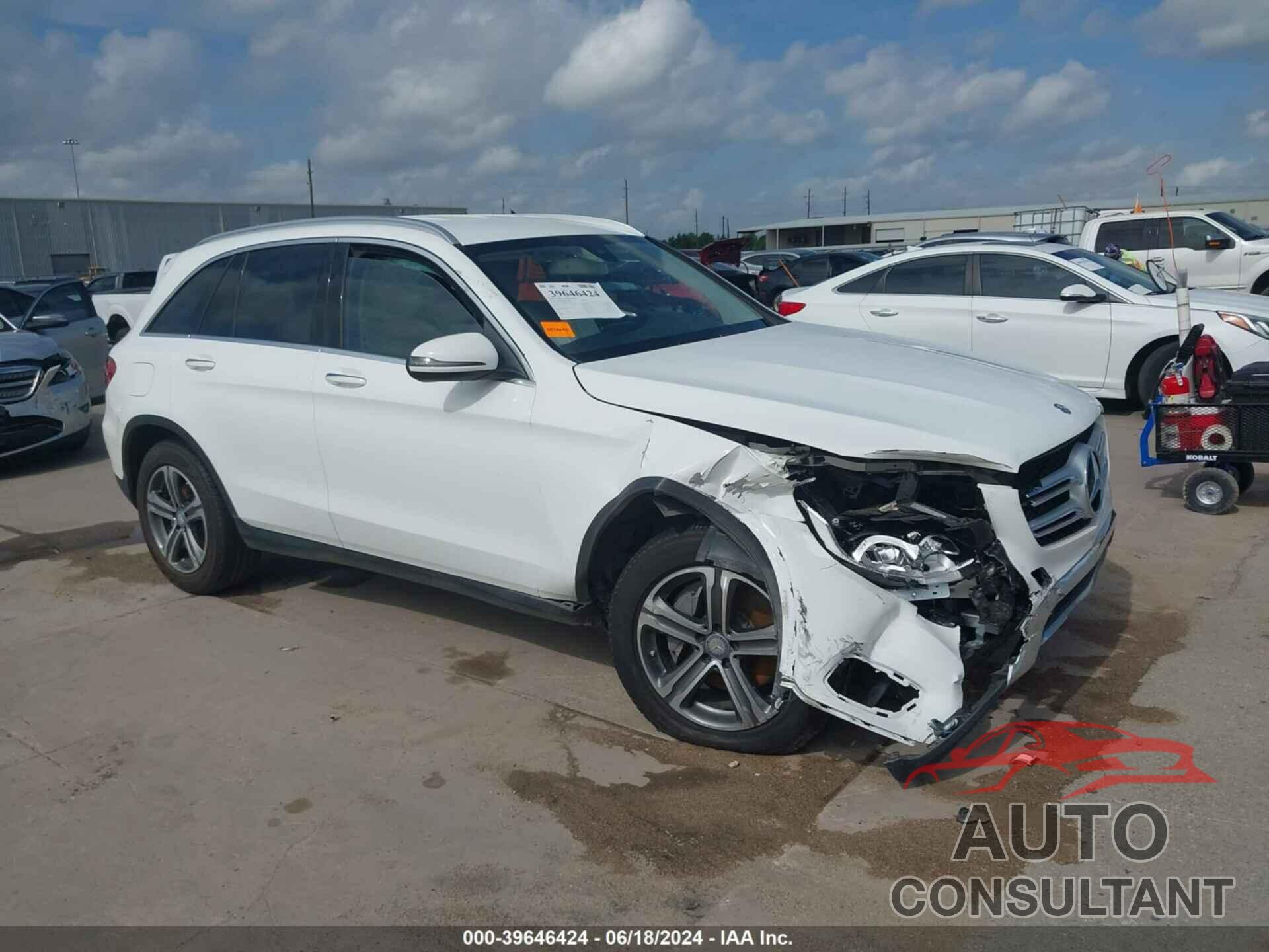 MERCEDES-BENZ GLC 300 2017 - WDC0G4JB9HF166300