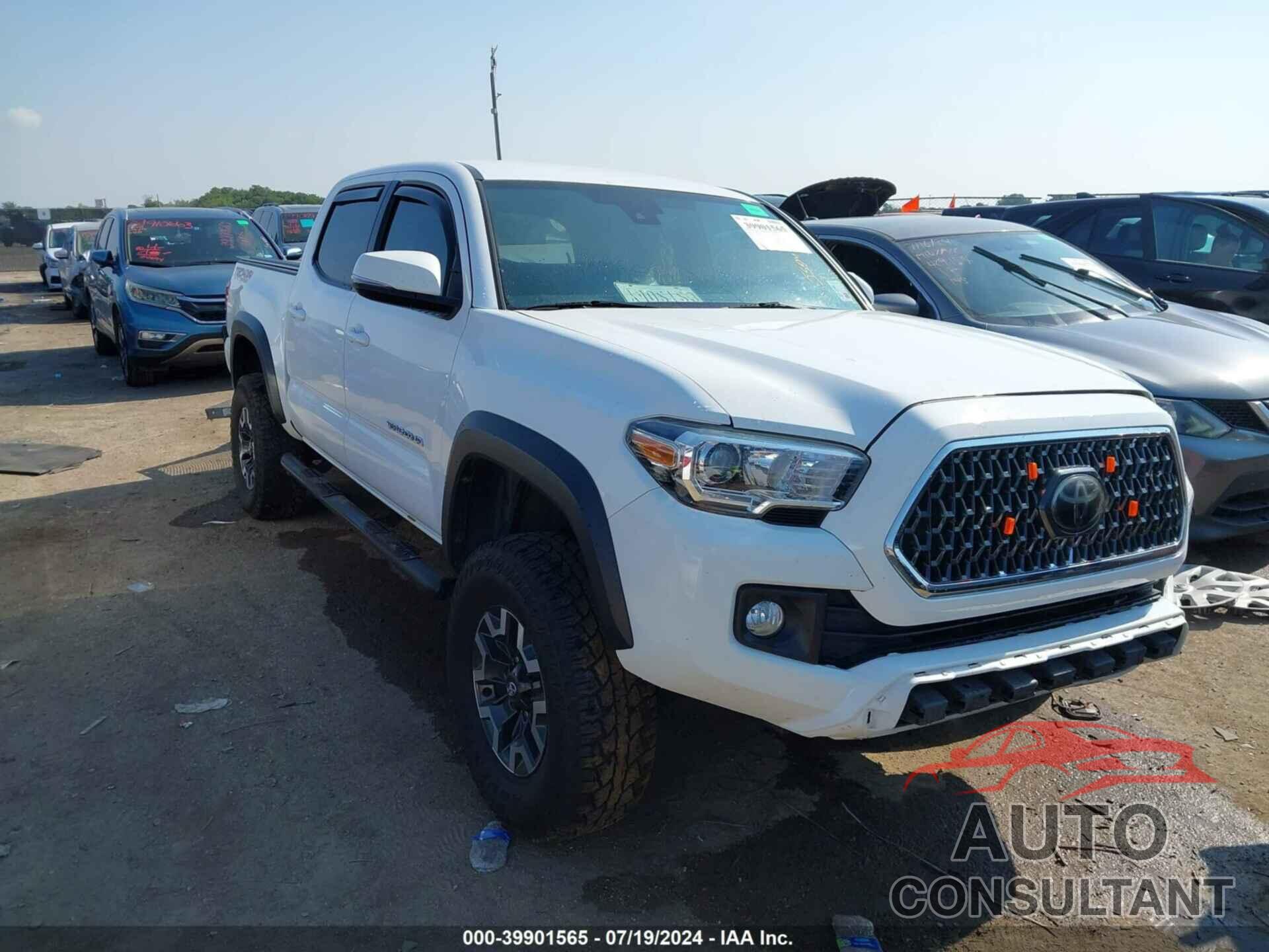 TOYOTA TACOMA 2018 - 5TFCZ5AN1JX129139