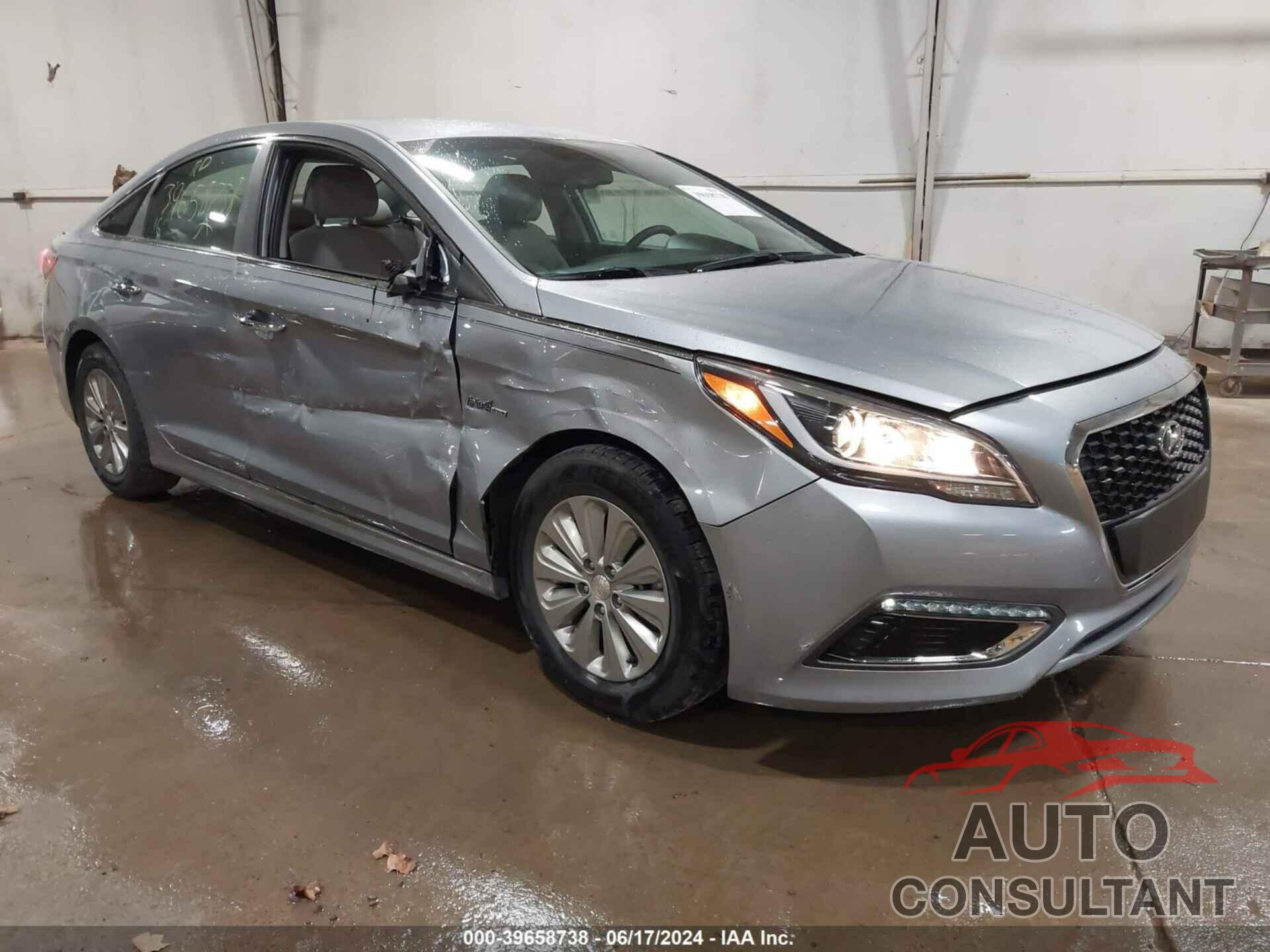 HYUNDAI SONATA HYBRID 2016 - KMHE24L19GA025202