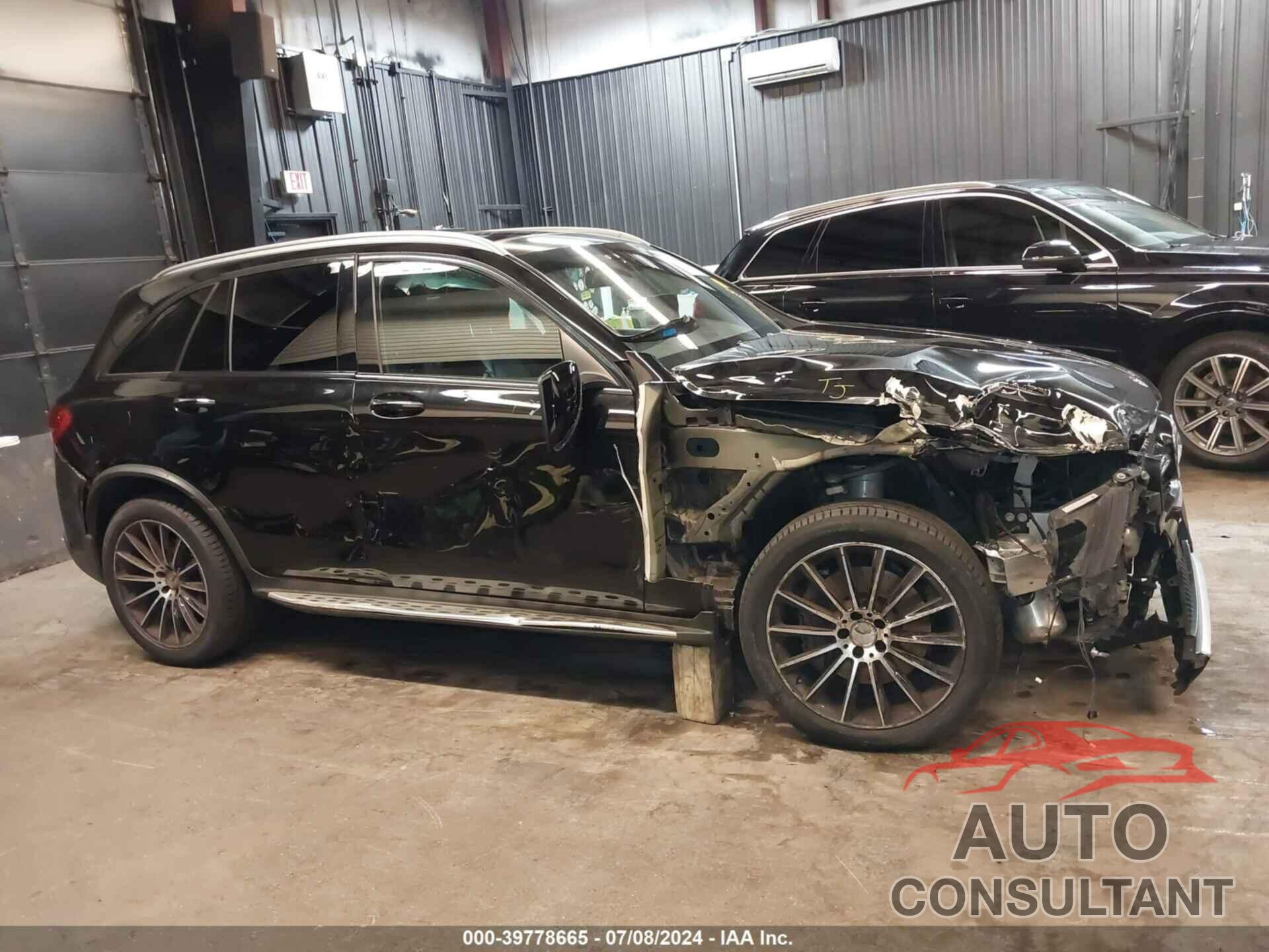 MERCEDES-BENZ AMG GLC 43 2017 - WDC0G6EBXHF150922