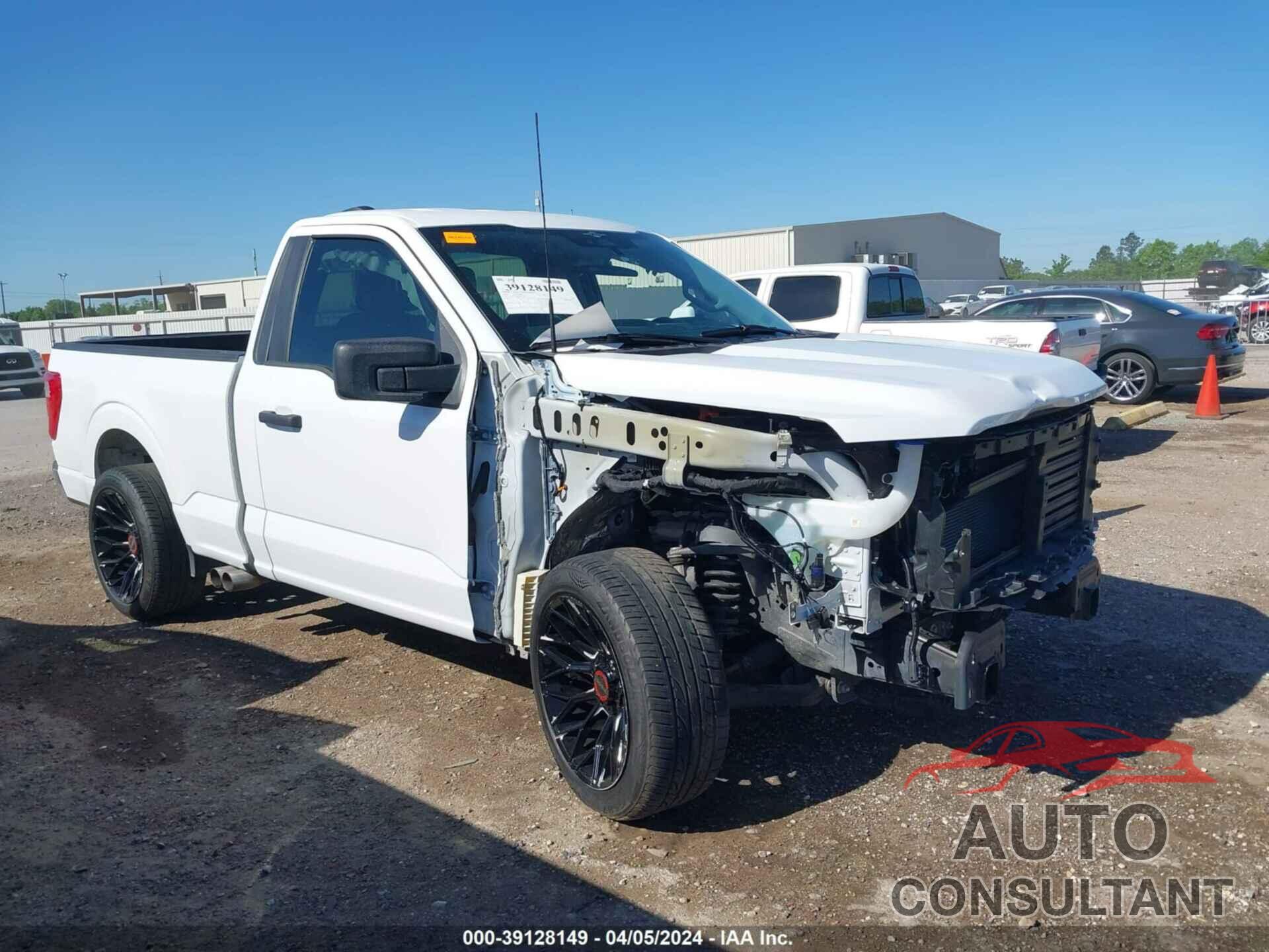 FORD F-150 2023 - 1FTMF1C59PKF26588