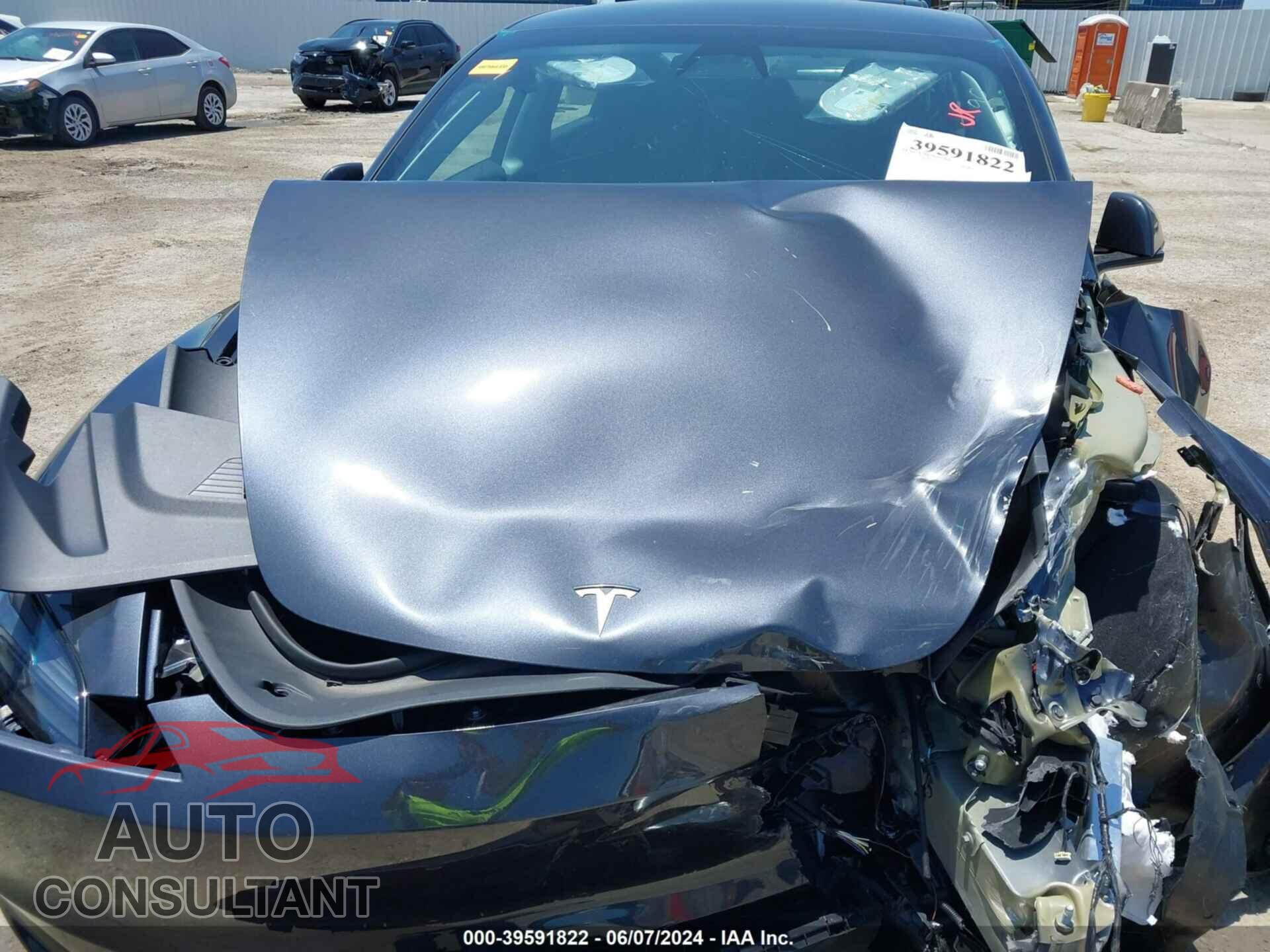 TESLA MODEL 3 2024 - 5YJ3E1EA2RF751637