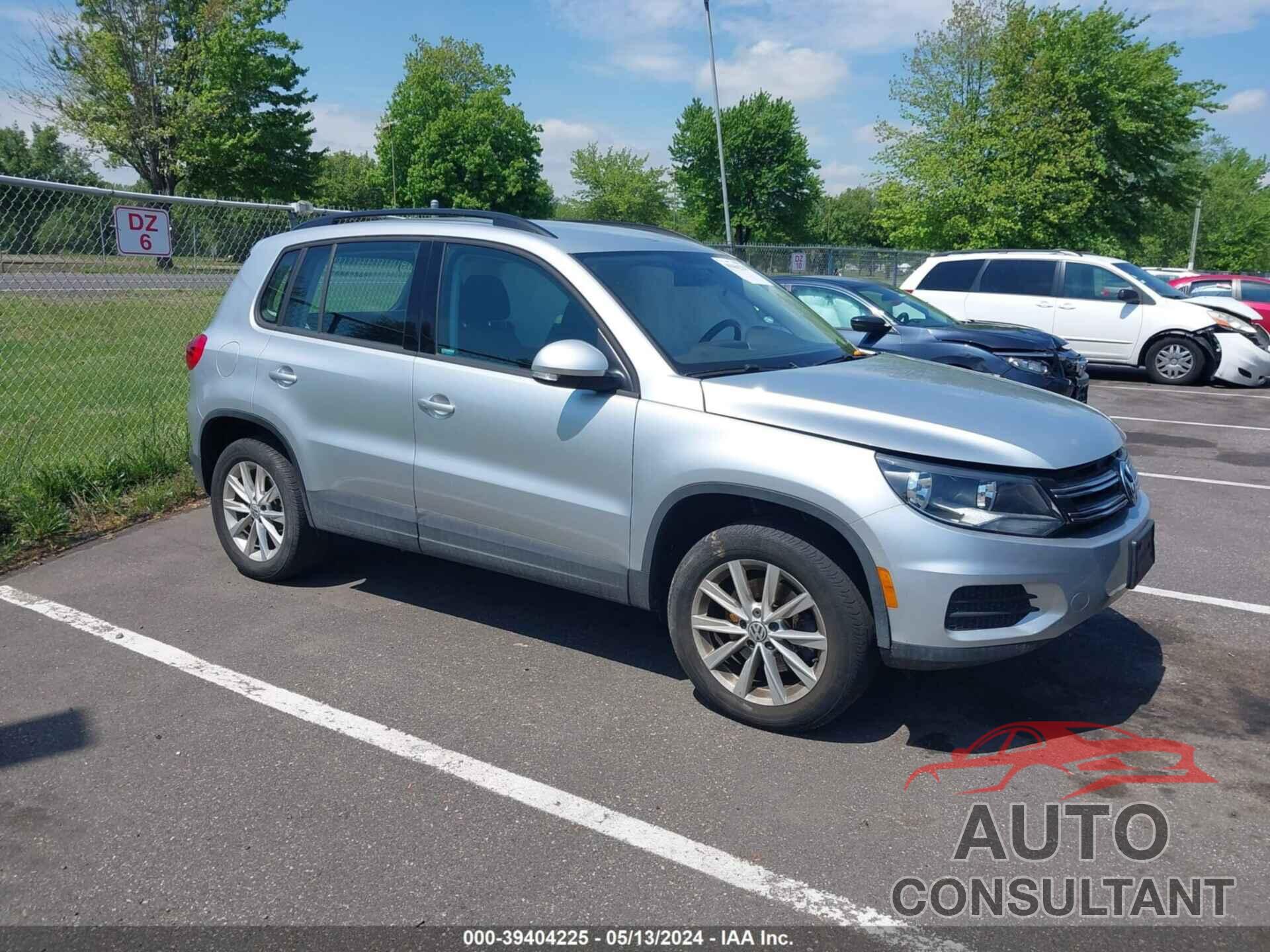 VOLKSWAGEN TIGUAN 2017 - WVGBV7AXXHK047594