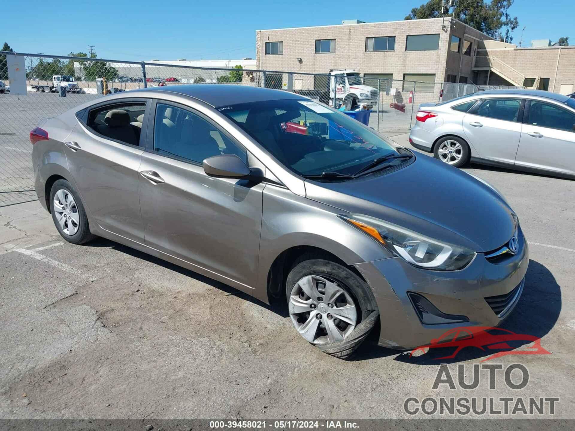 HYUNDAI ELANTRA 2016 - 5NPDH4AE4GH703903