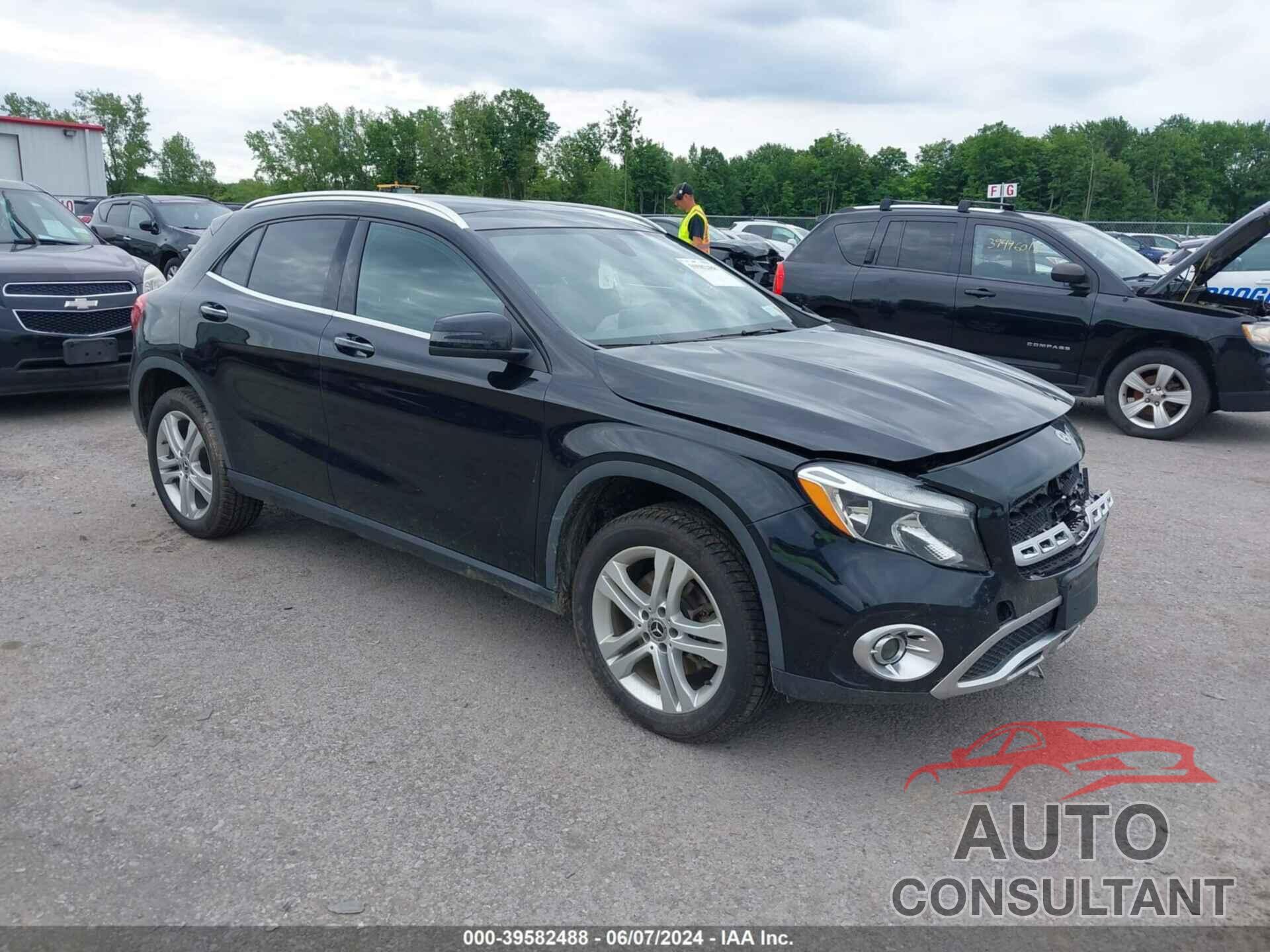 MERCEDES-BENZ GLA 250 2018 - WDCTG4GB5JJ406918