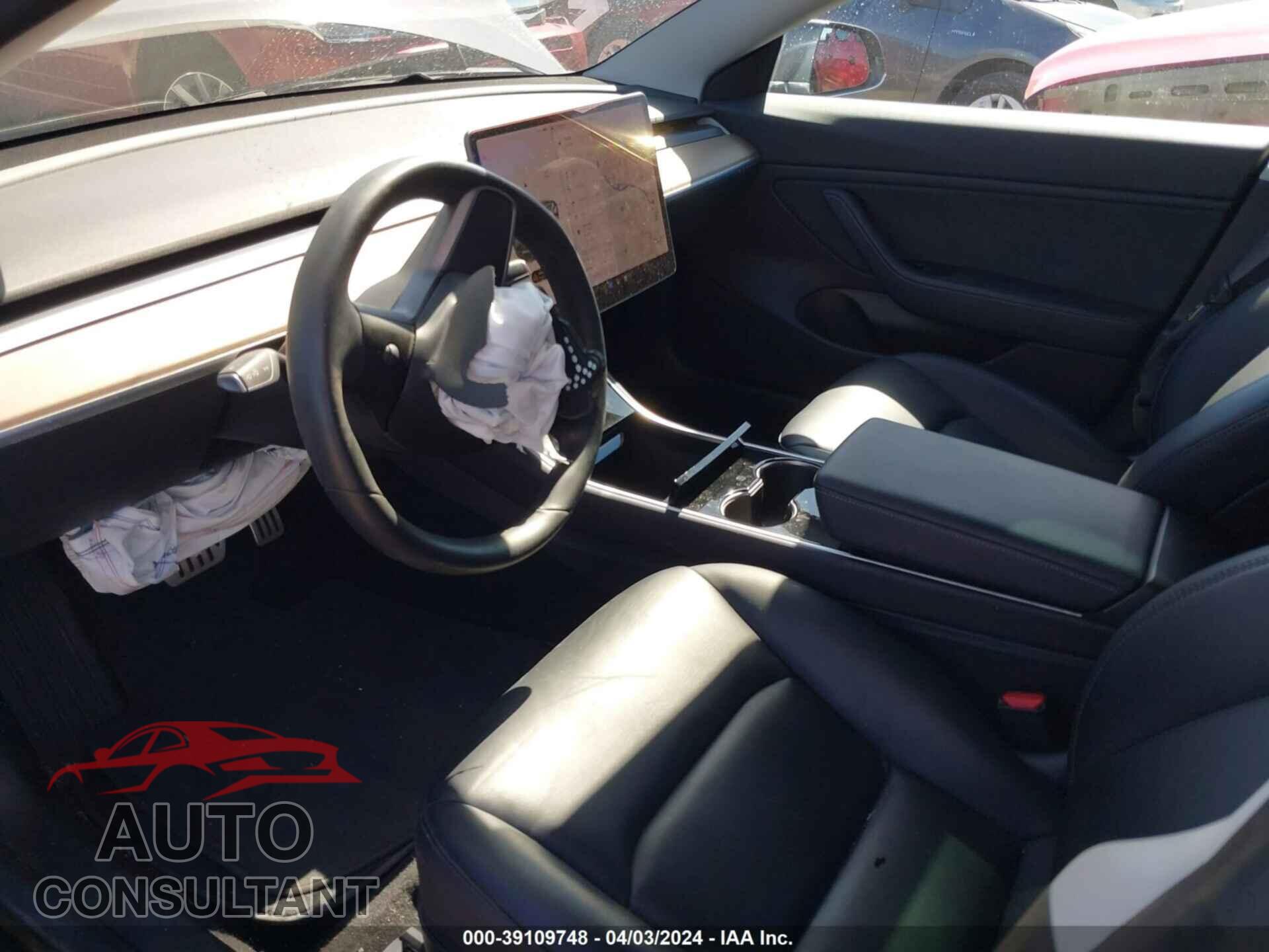 TESLA MODEL 3 2019 - 5YJ3E1EB6KF392887