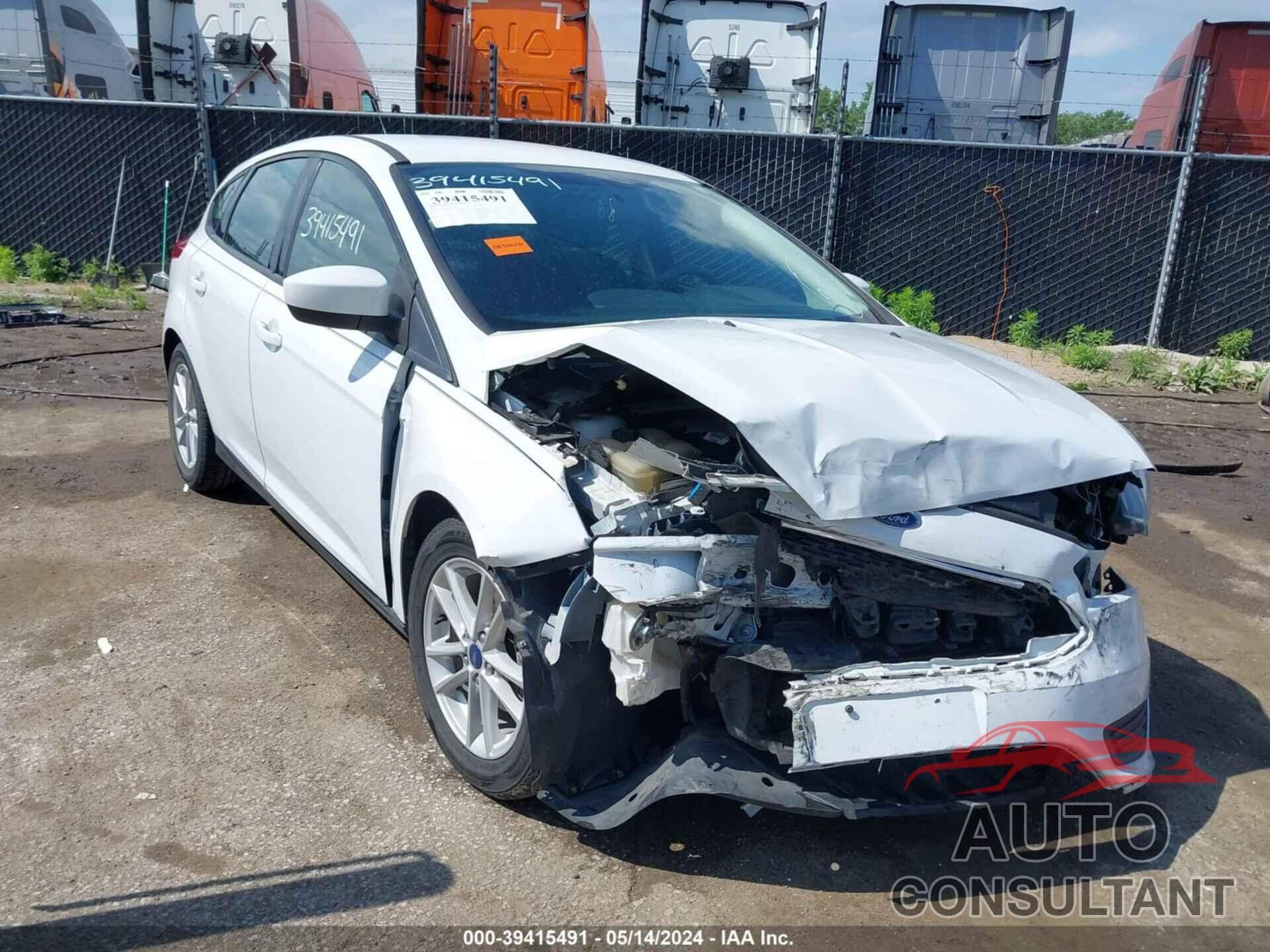 FORD FOCUS 2018 - 1FADP3K27JL207181