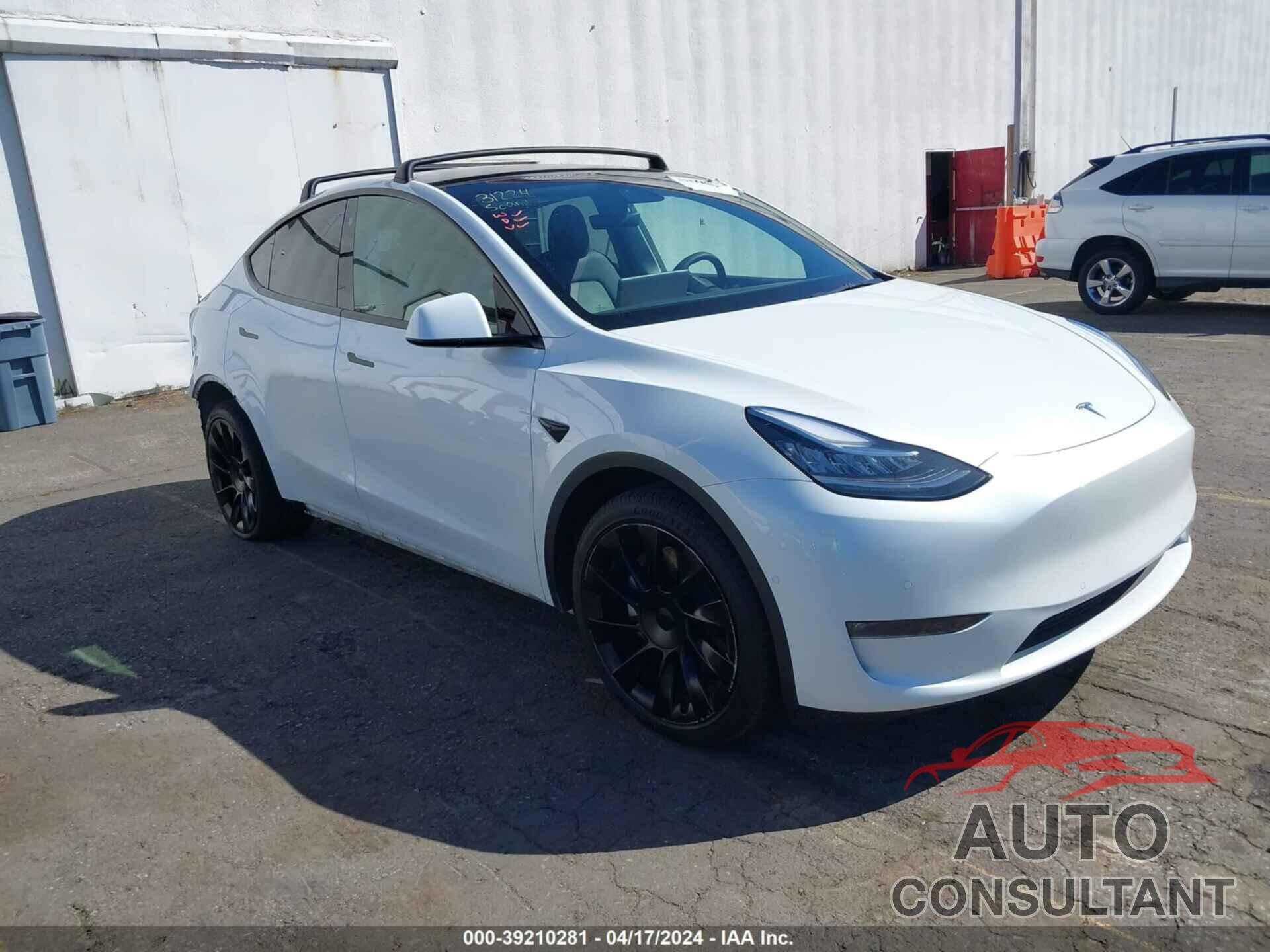 TESLA MODEL Y 2021 - 5YJYGDEE3MF274987