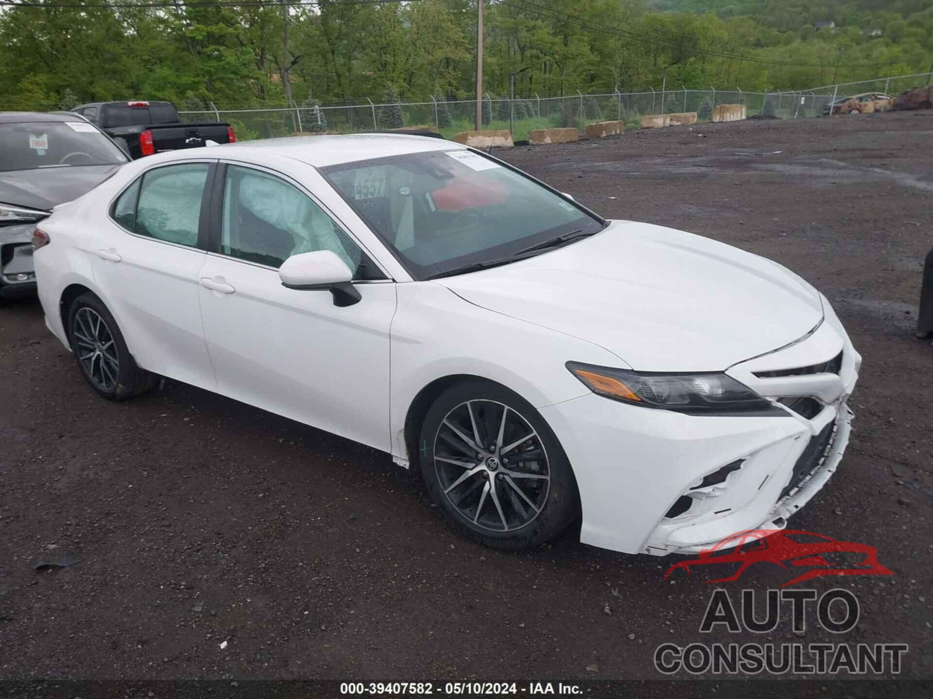 TOYOTA CAMRY 2021 - 4T1G11BK5MU045753