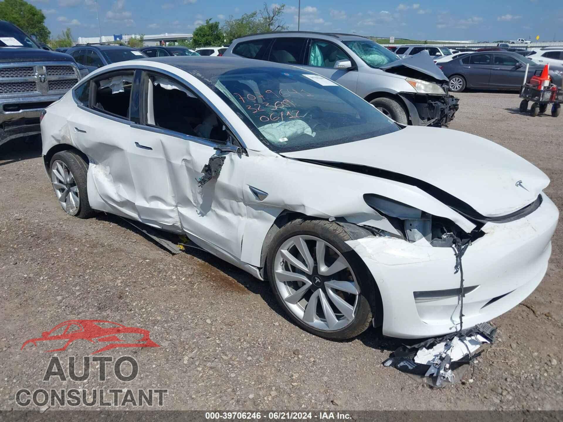 TESLA MODEL 3 2019 - 5YJ3E1EA8KF323609