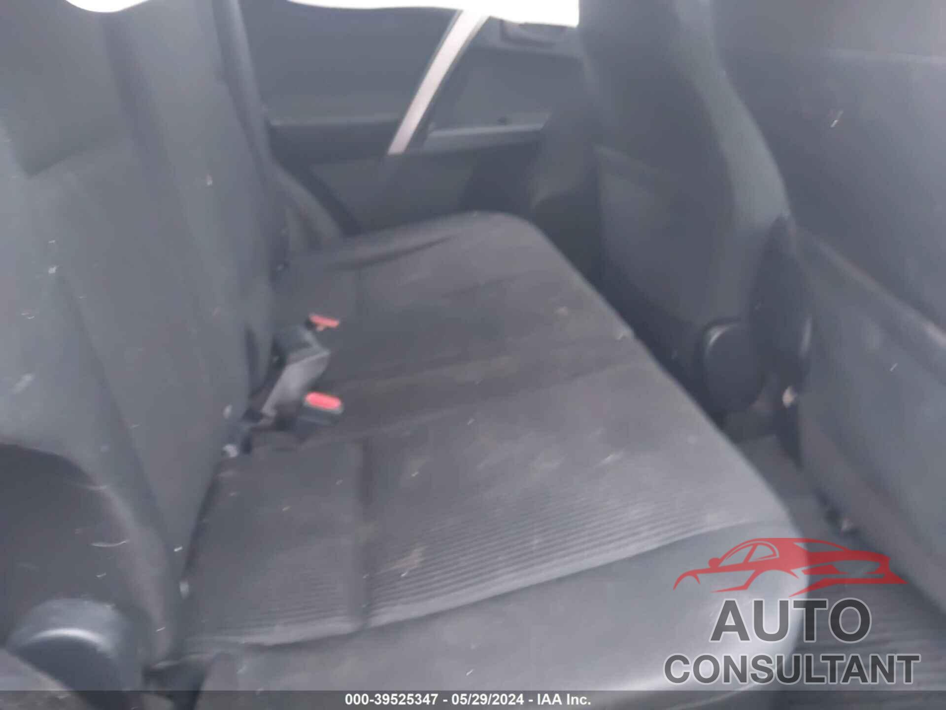 TOYOTA RAV4 2017 - JTMBFREV4HJ121992