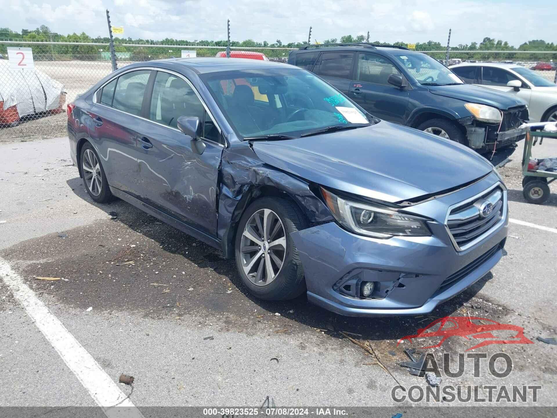 SUBARU LEGACY 2018 - 4S3BNAN61J3018245