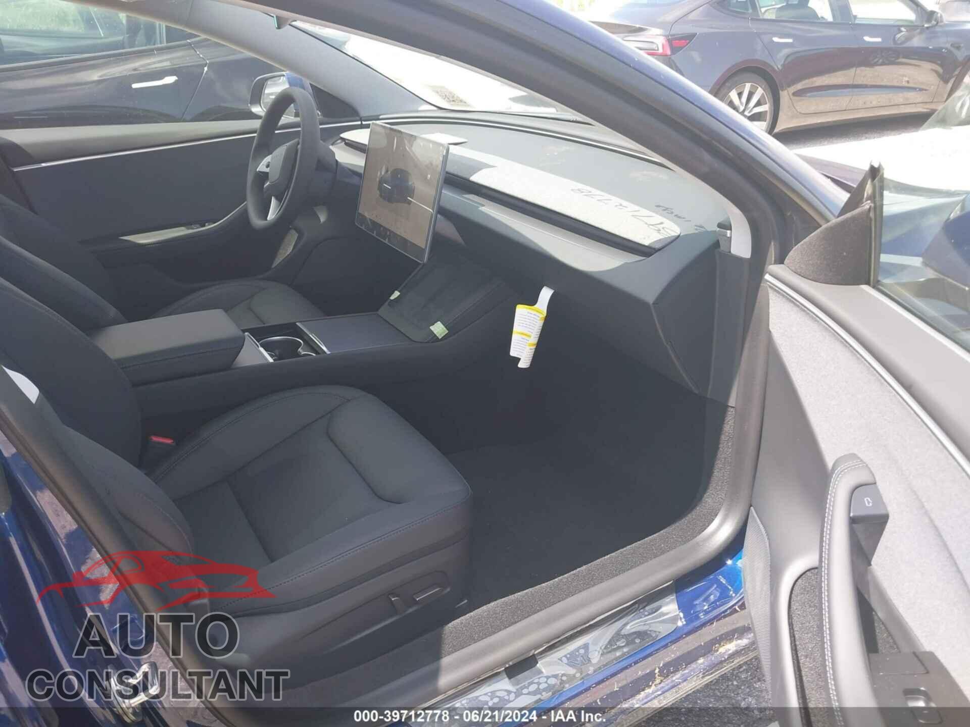 TESLA MODEL 3 2024 - 5YJ3E1EA8RF751061