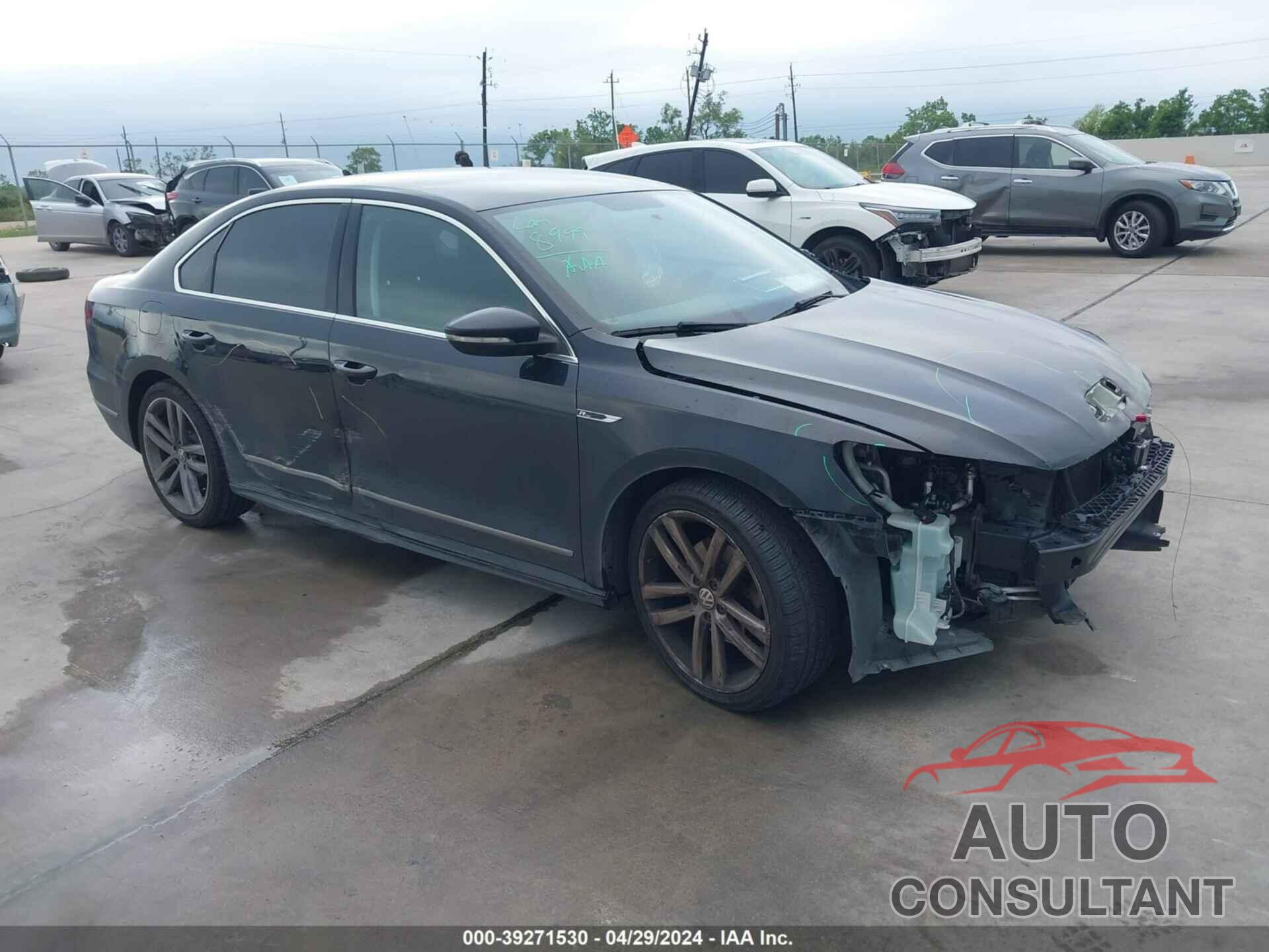 VOLKSWAGEN PASSAT 2017 - 1VWDT7A39HC051403