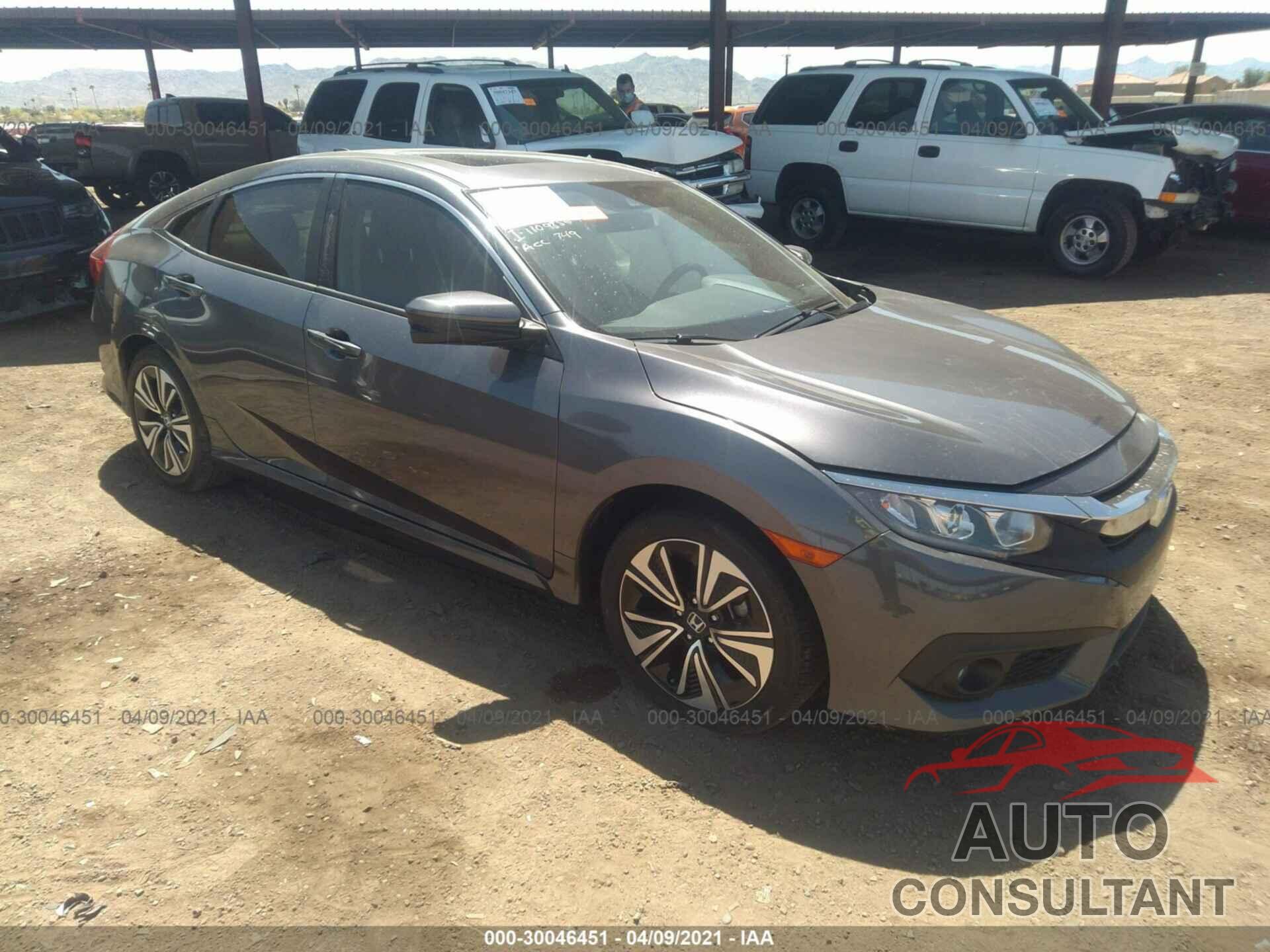 HONDA CIVIC SEDAN 2018 - JHMFC1F44JX042941