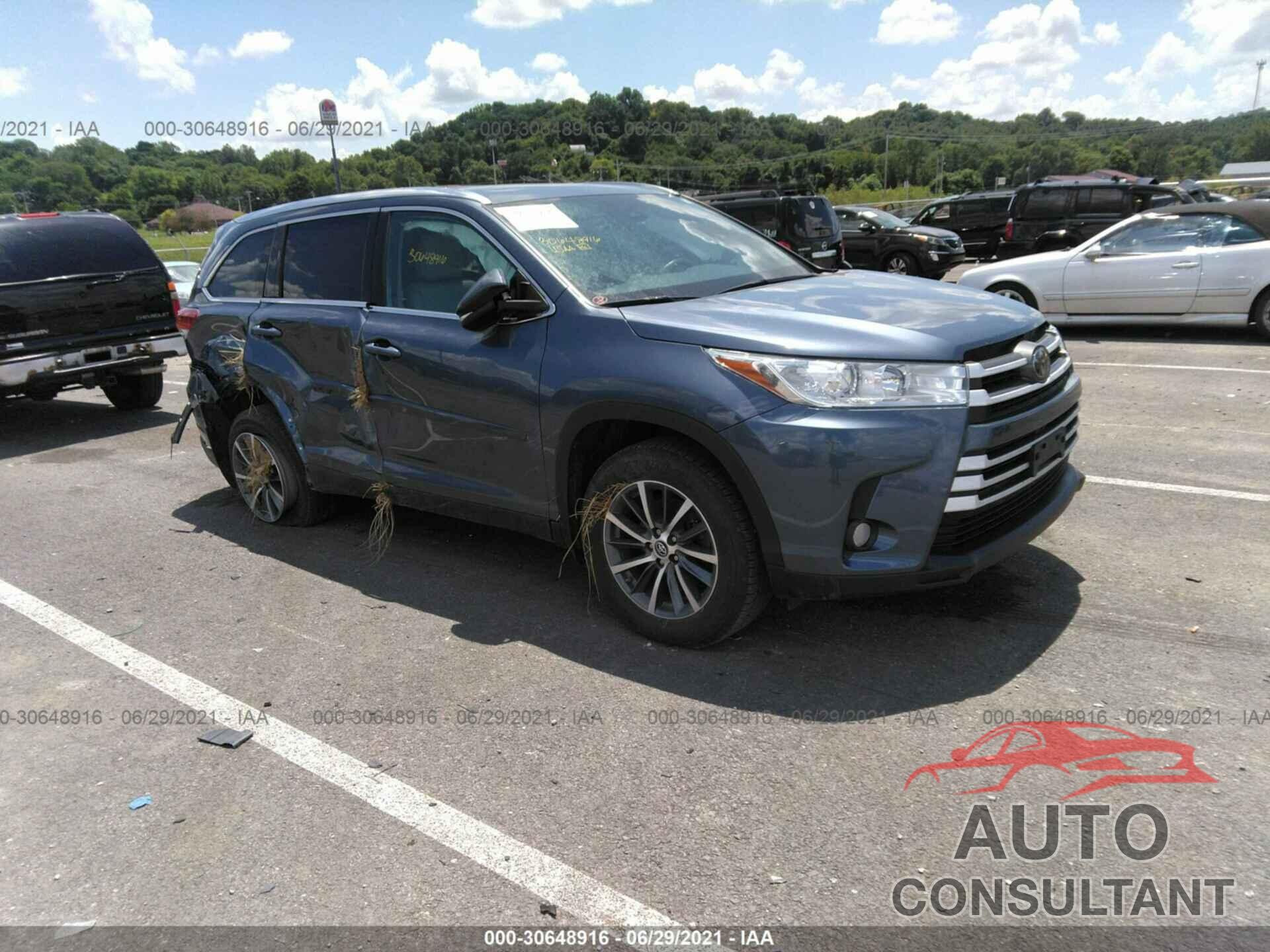 TOYOTA HIGHLANDER 2019 - 5TDJZRFH3KS971408