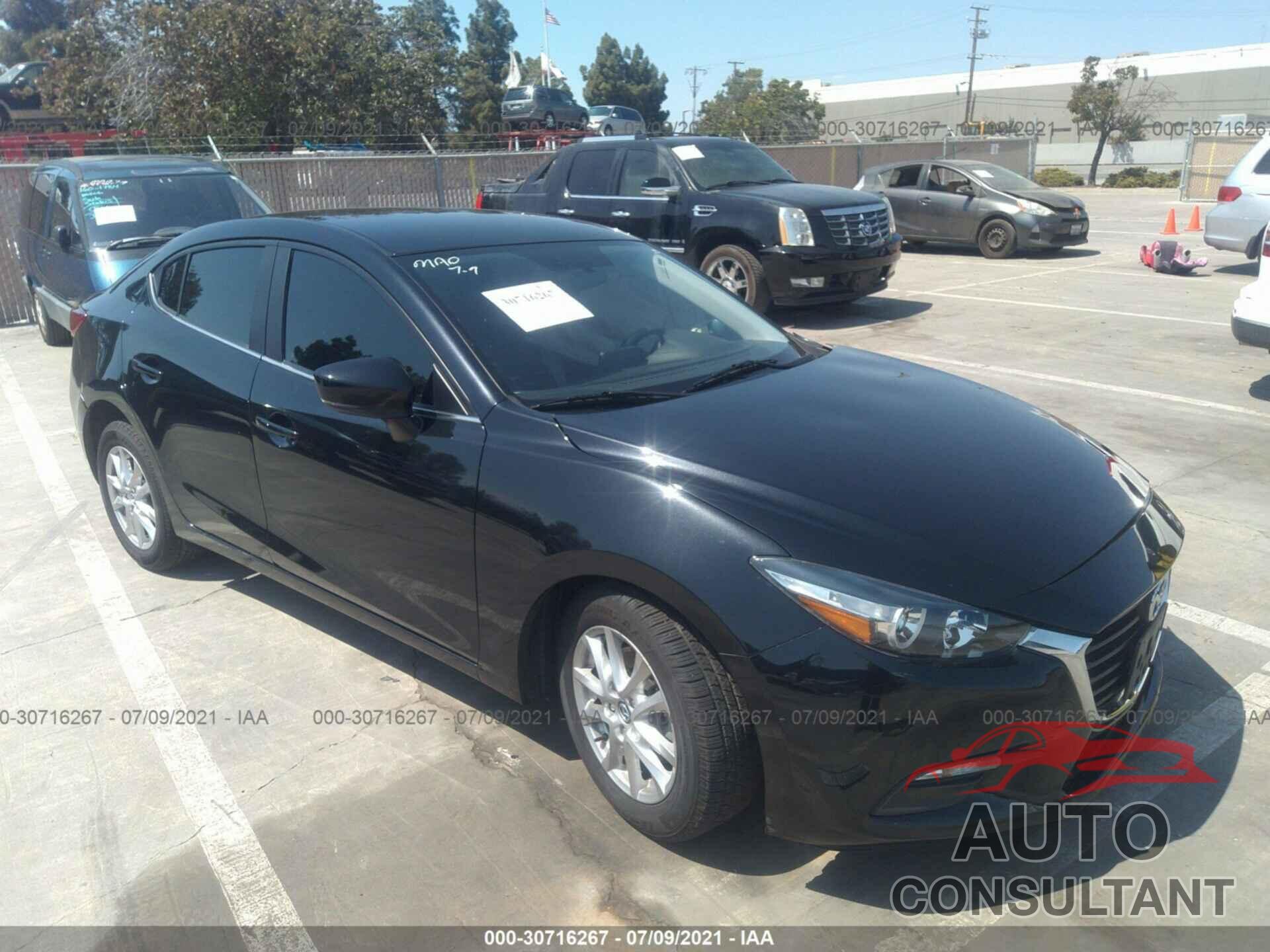 MAZDA MAZDA3 4-DOOR 2017 - 3MZBN1U73HM100896